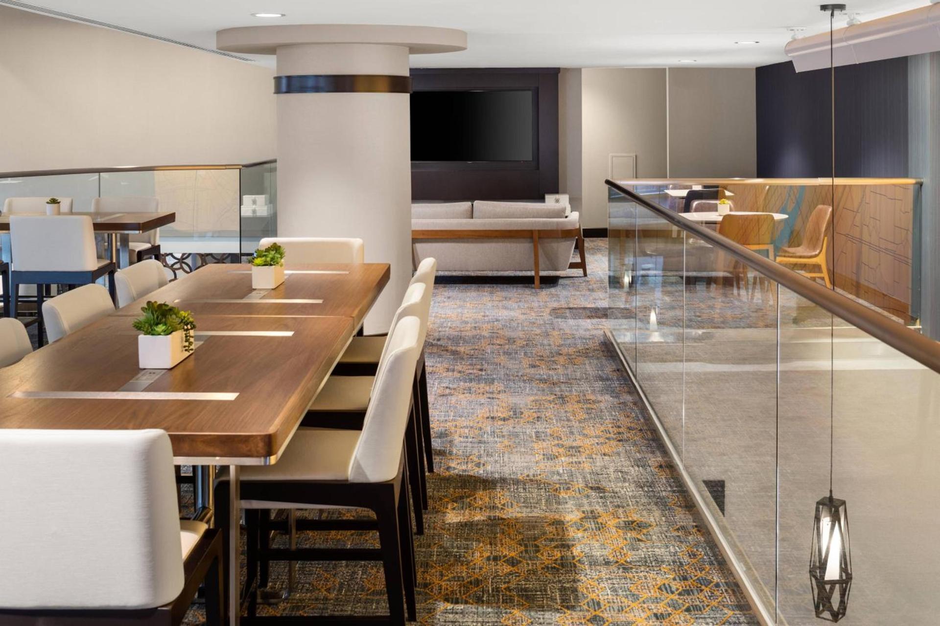 Courtyard by Marriott Minneapolis Downtown photo 48