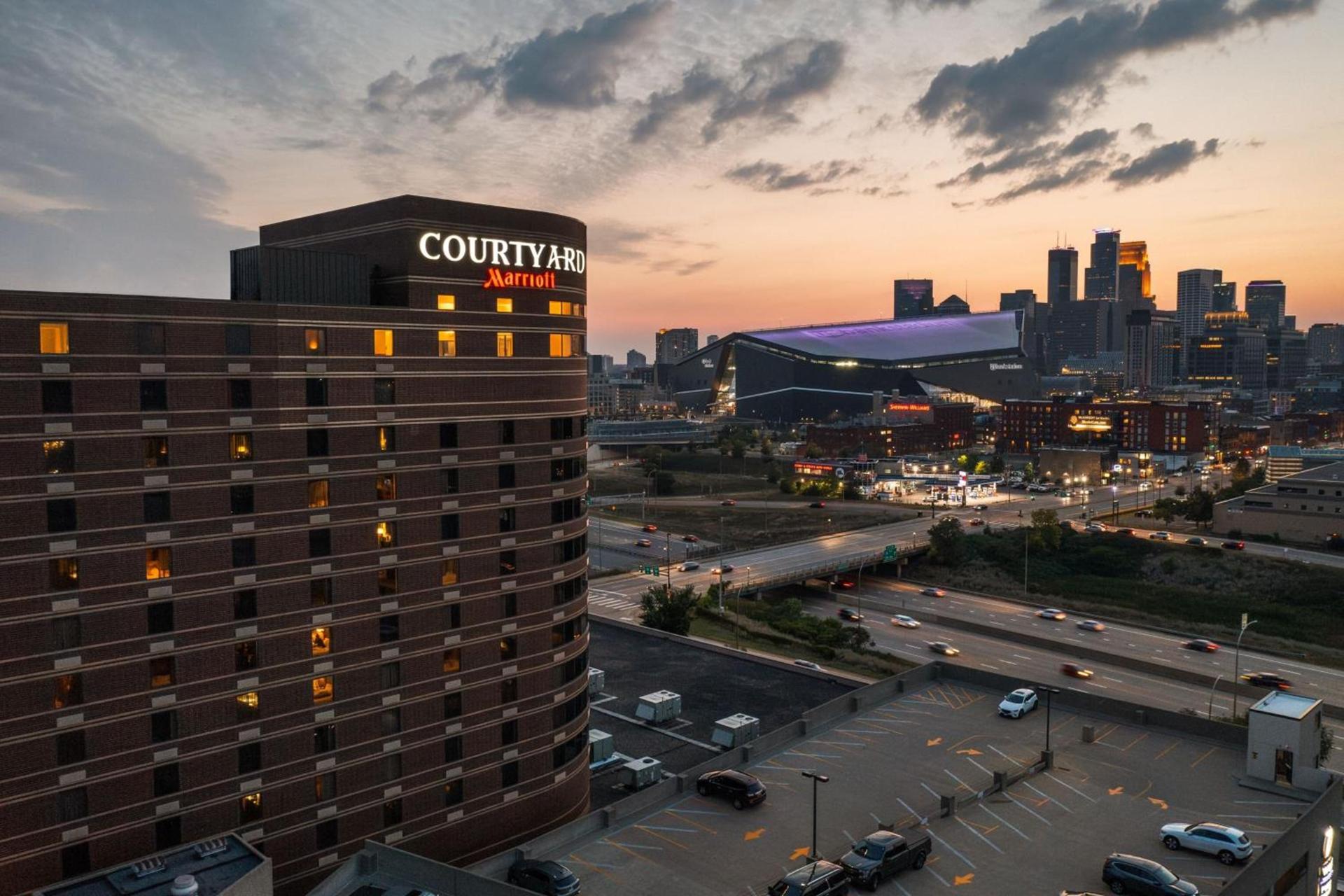 Courtyard by Marriott Minneapolis Downtown photo 6