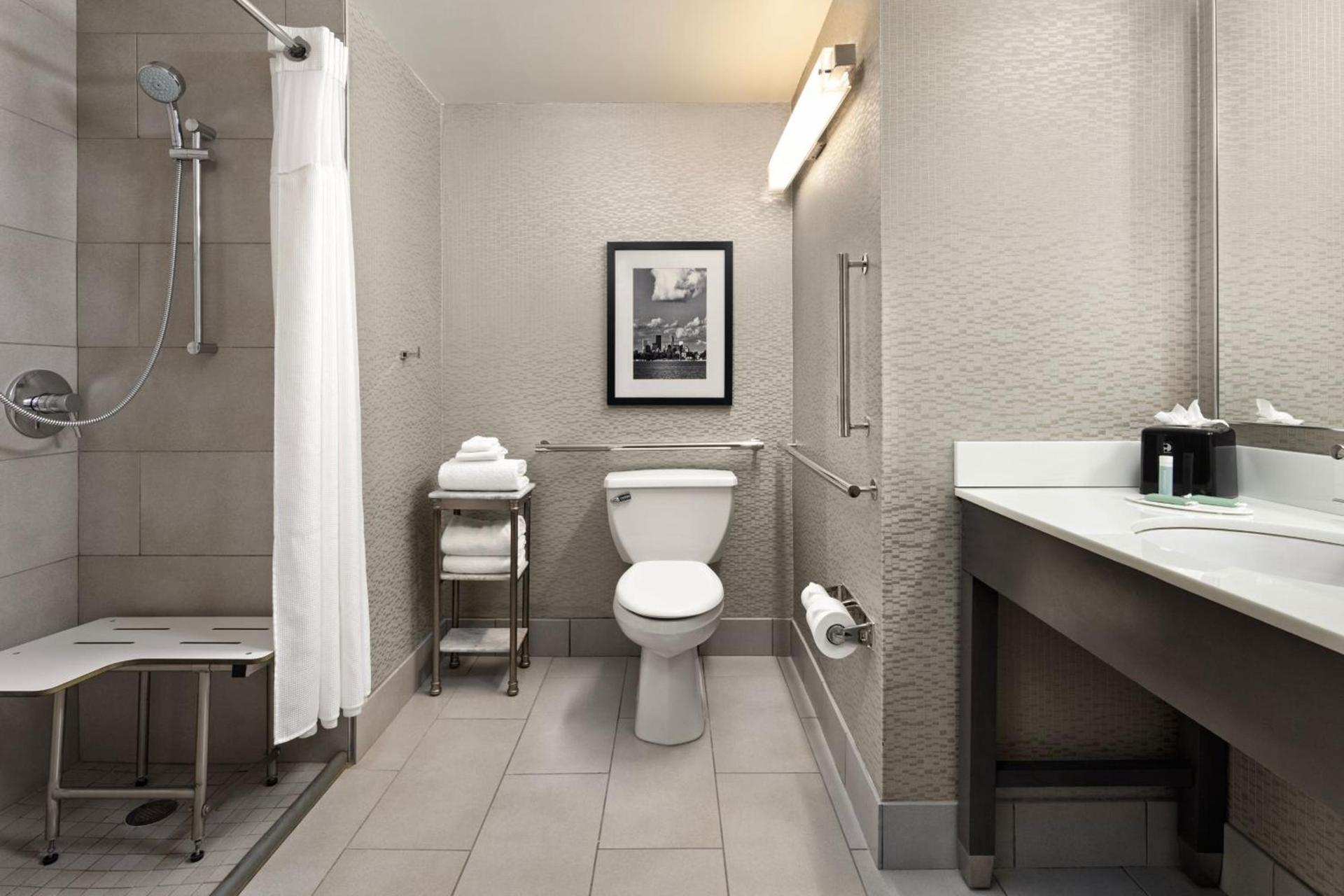Courtyard by Marriott Minneapolis Downtown photo 35