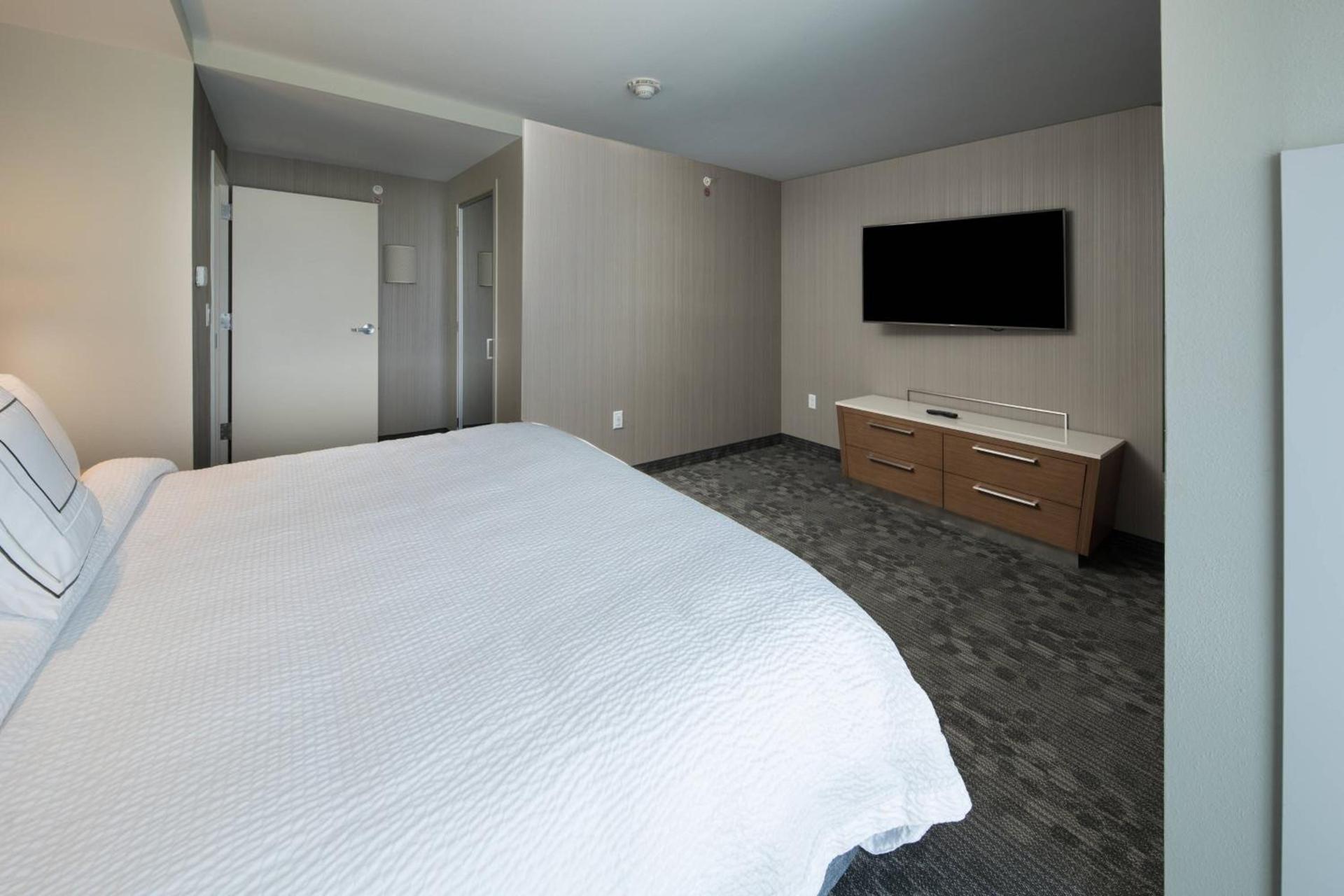 Courtyard by Marriott Russellville photo 14