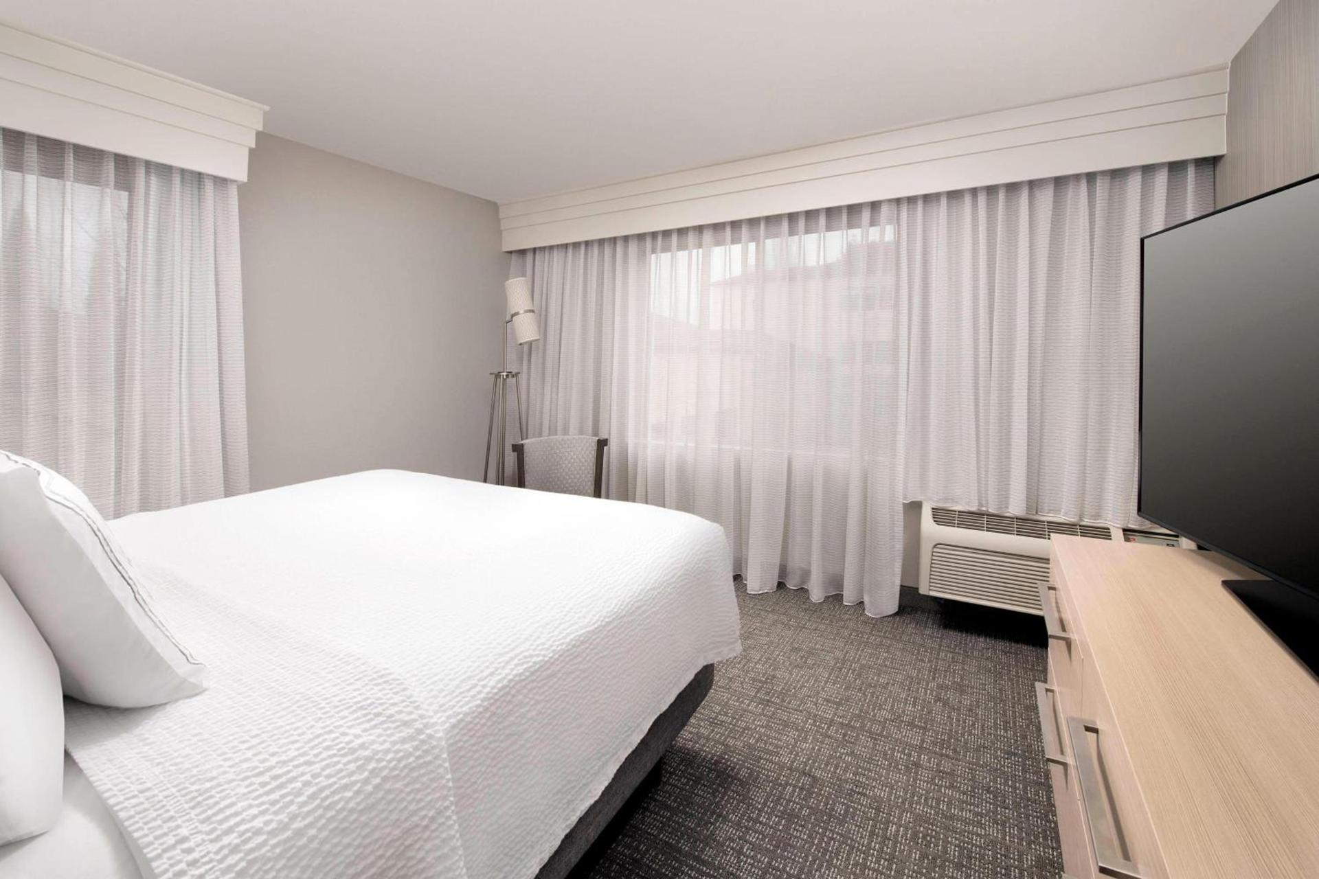 Courtyard by Marriott Portland Hillsboro photo 32