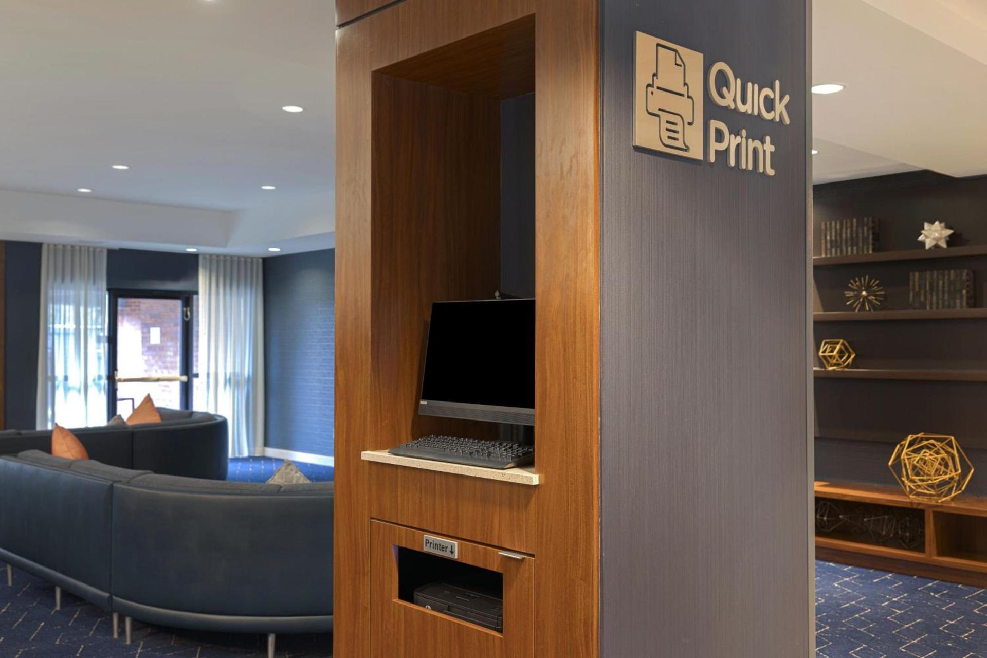 Courtyard by Marriott Portland Southeast/Clackamas photo 27