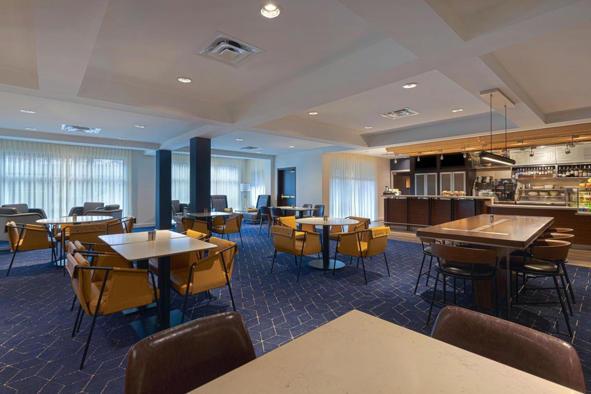 Courtyard by Marriott Portland Southeast/Clackamas photo 36