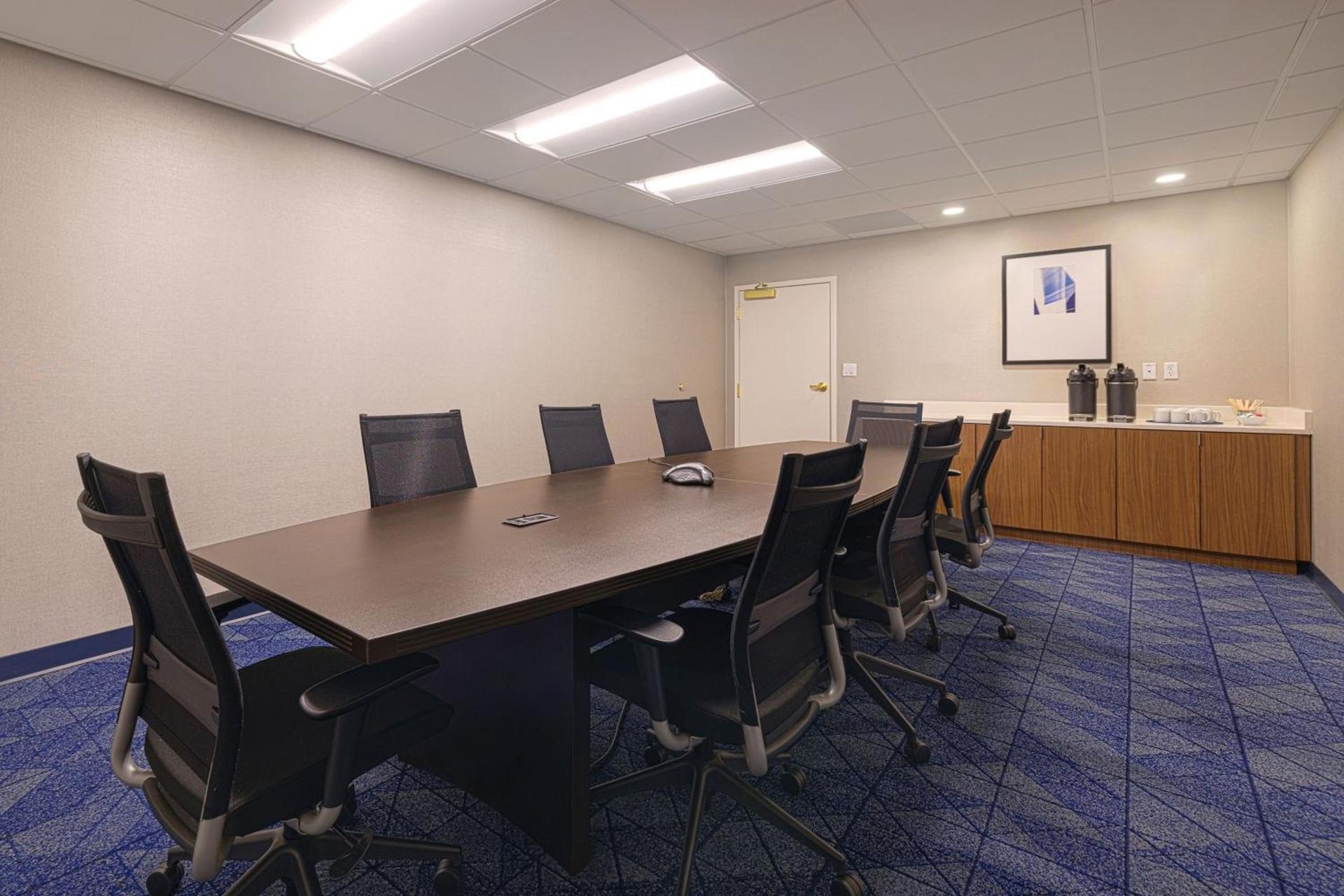 Courtyard by Marriott Portland Southeast/Clackamas photo 50