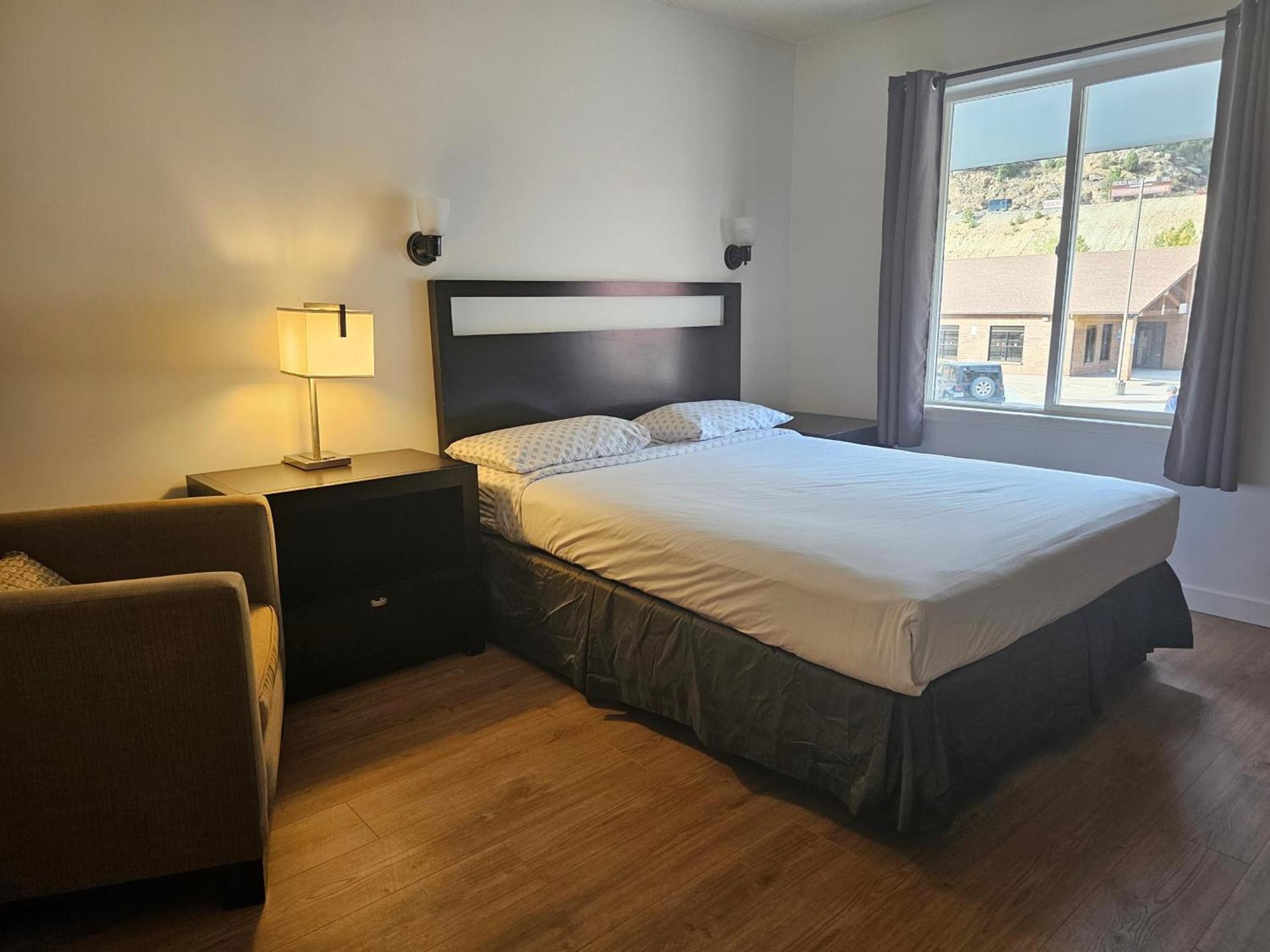 H&H Motor Lodge photo 27