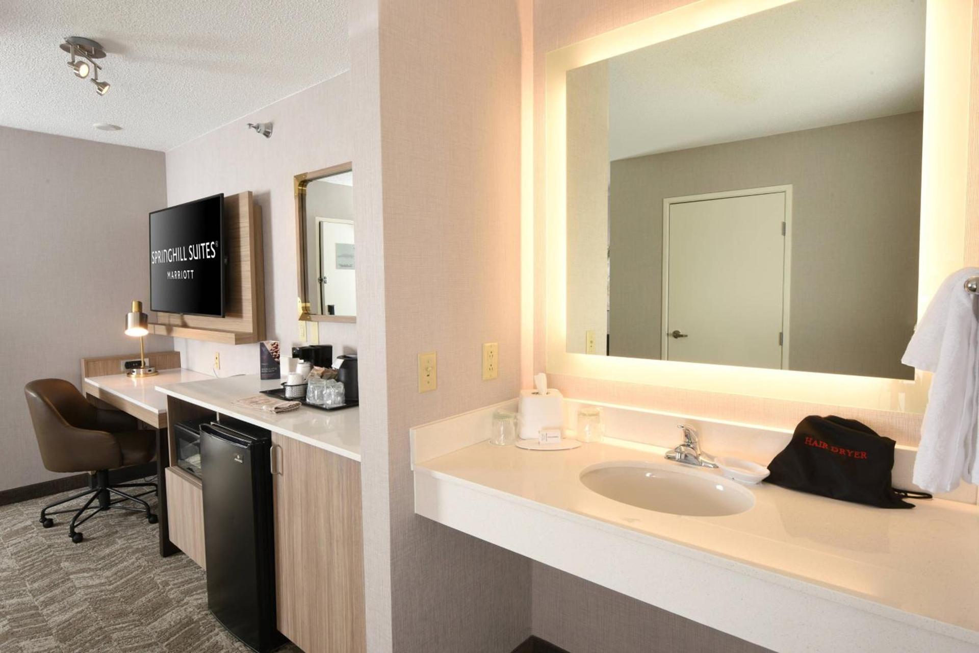 SpringHill Suites Des Moines West photo 7