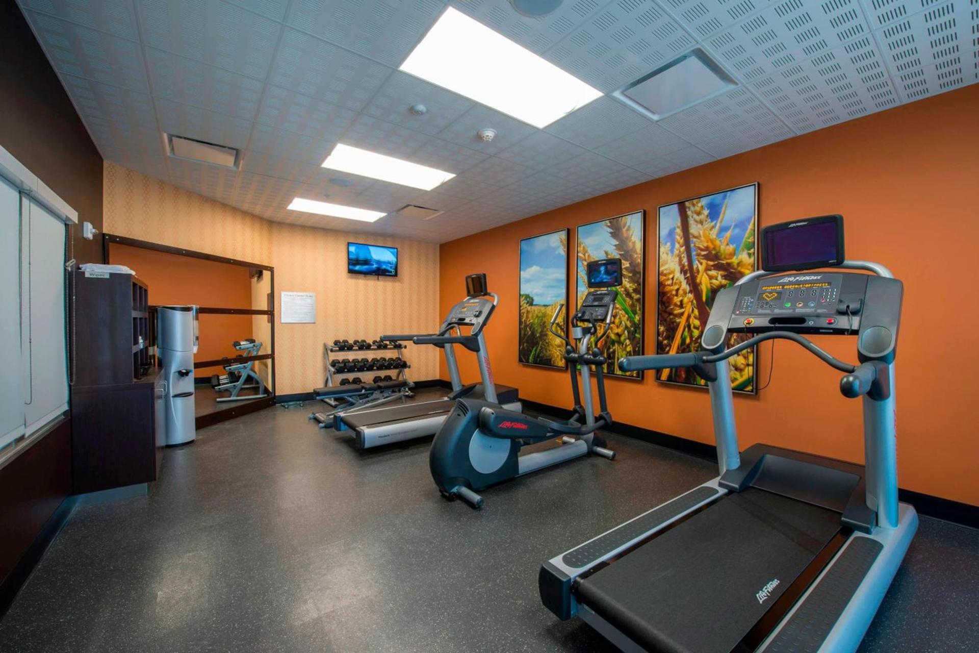 Courtyard by Marriott Columbus photo 24