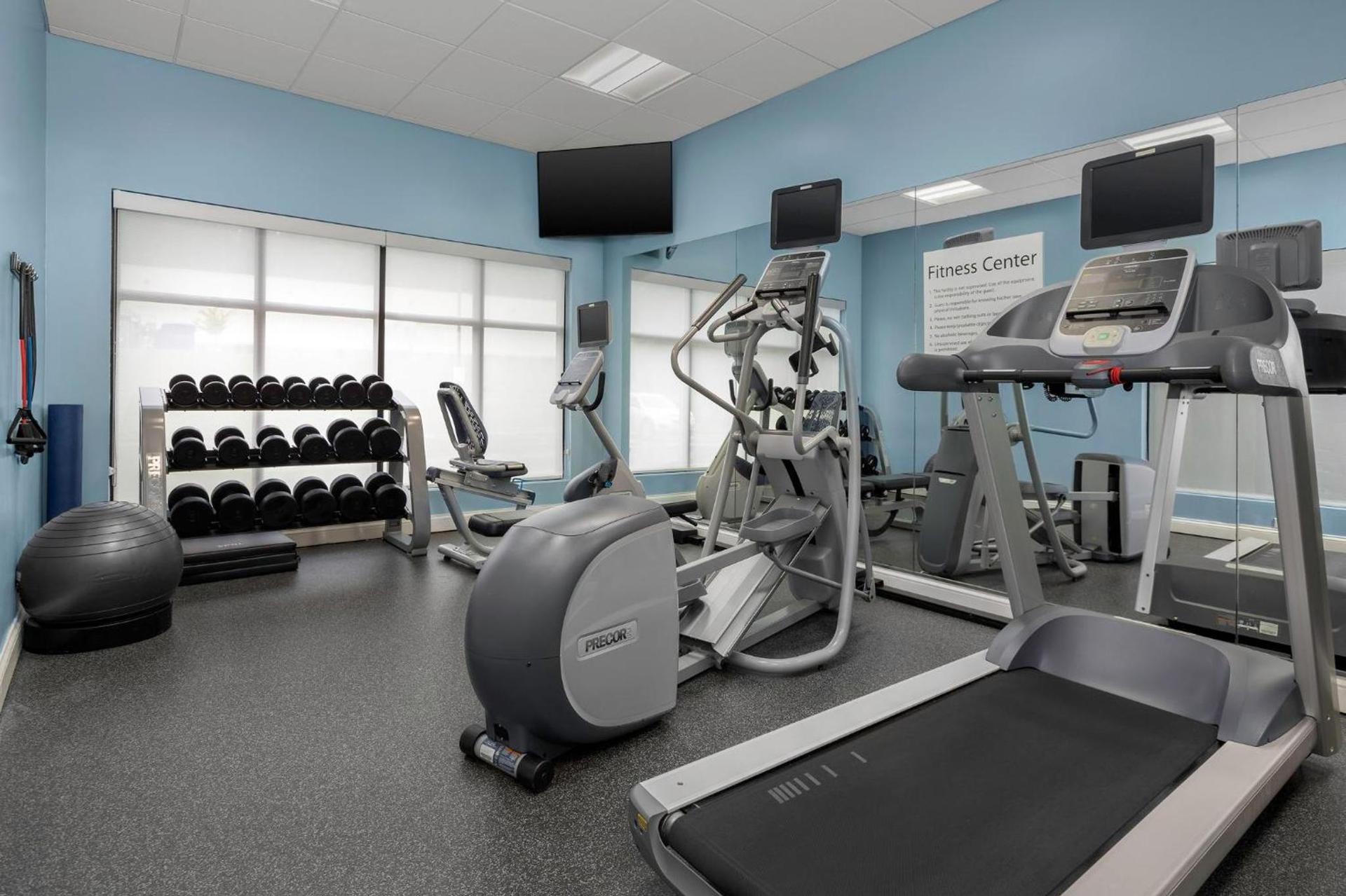 Holiday Inn Express Knoxville-Strawberry Plains by IHG photo 36