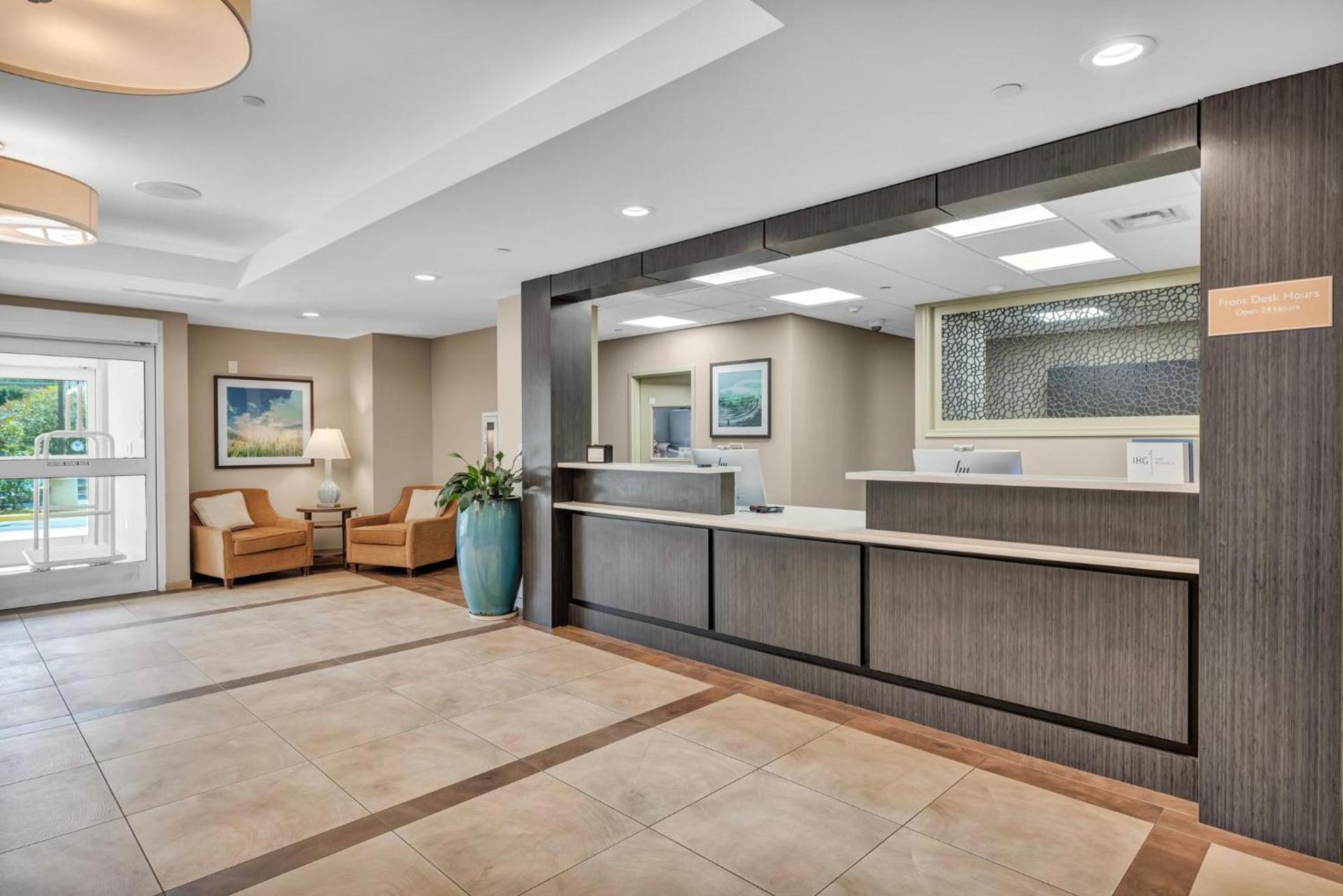 Candlewood Suites - Dumfries - Quantico by IHG photo 2