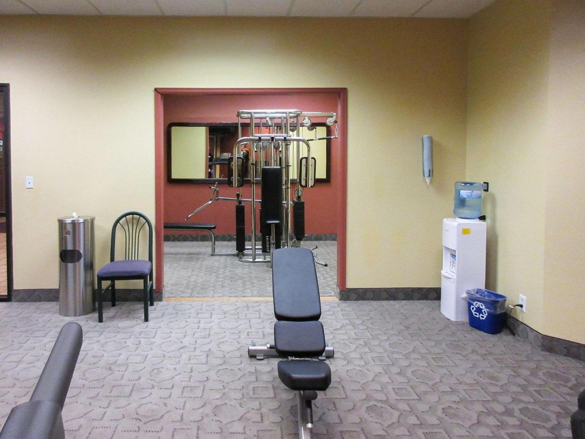 Clarion Inn photo 17