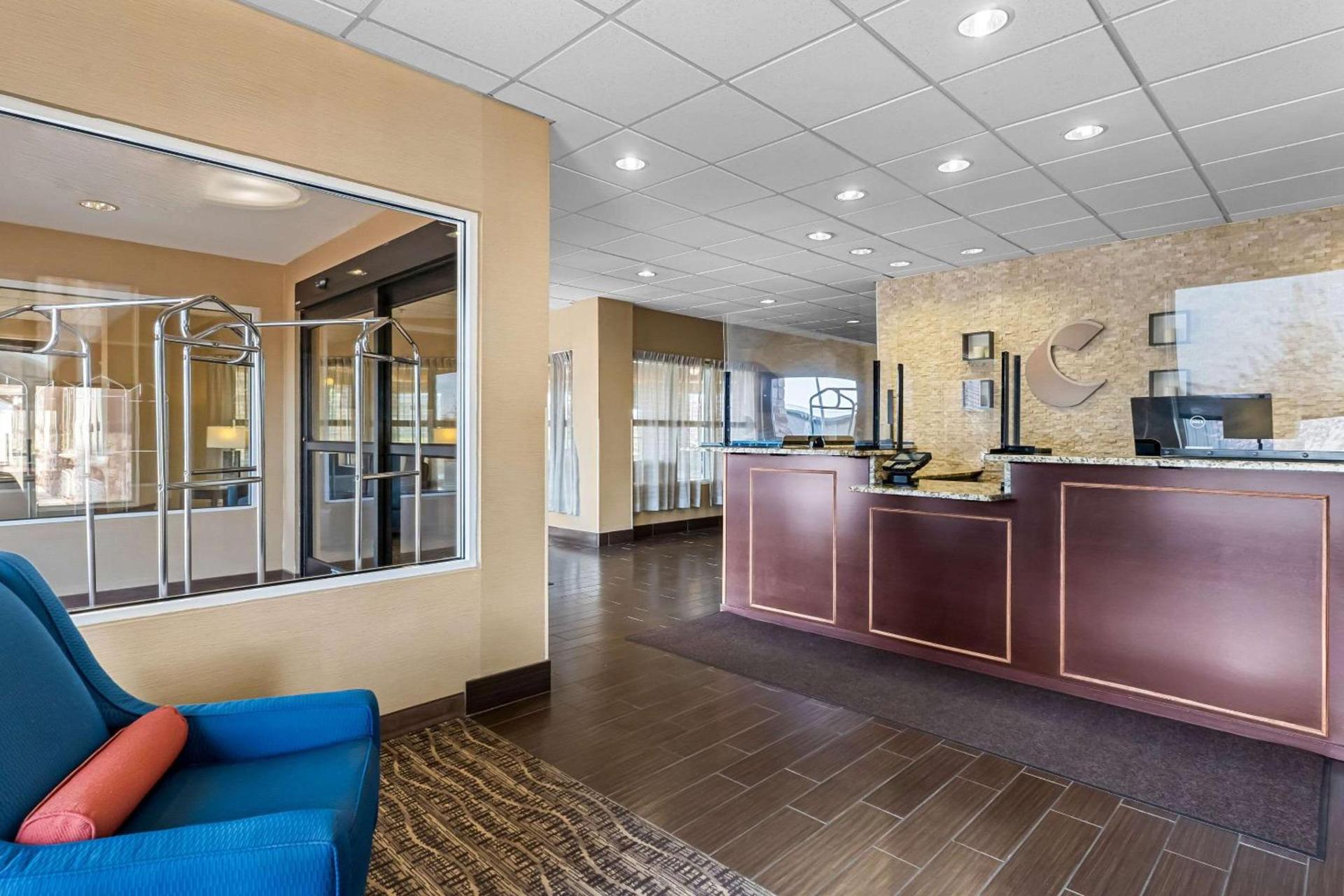 Comfort Inn & Suites Near University of Wyoming photo 7