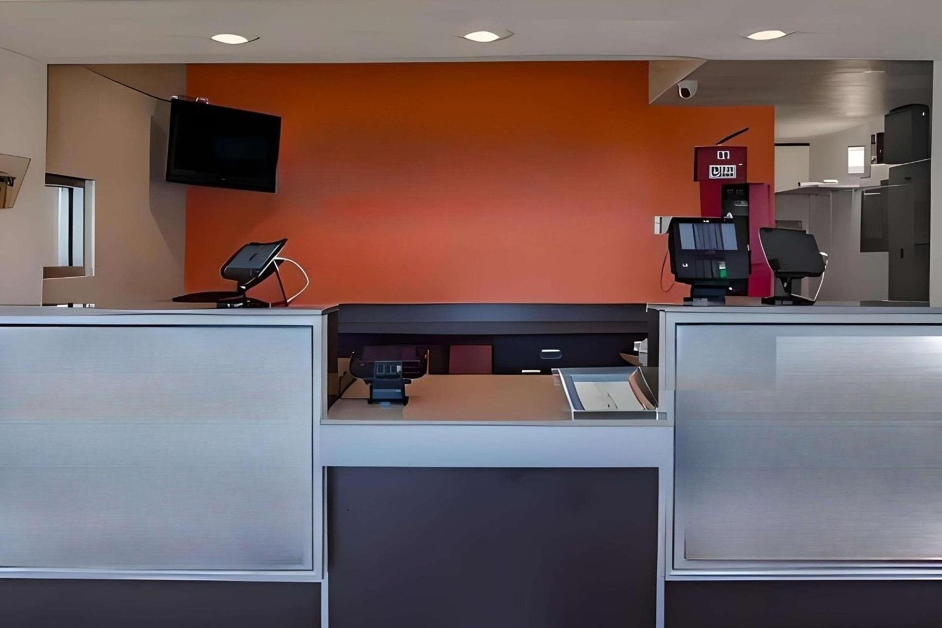 Motel 6 Cheyenne, WY photo 2