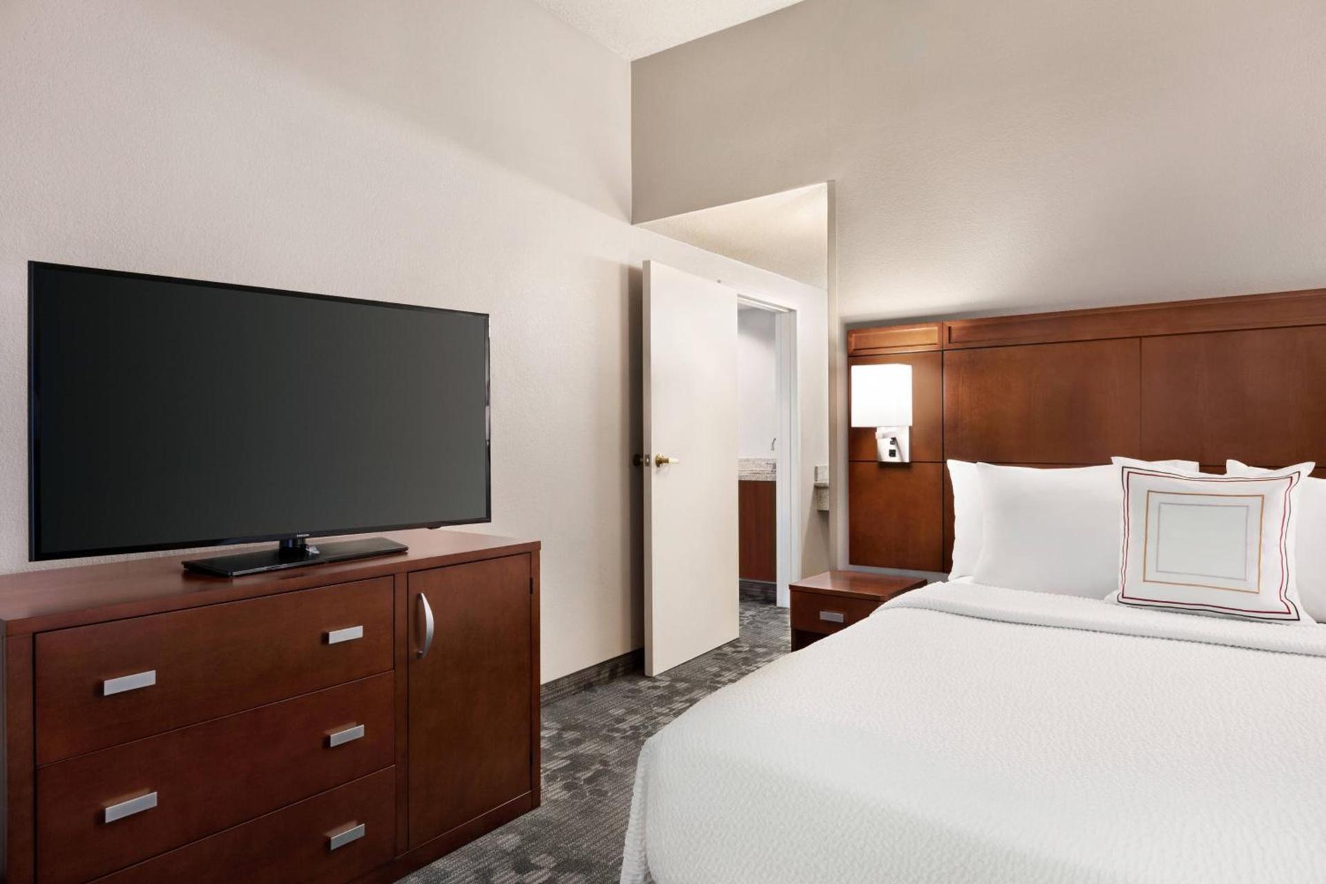 Courtyard by Marriott Tulsa Central photo 13