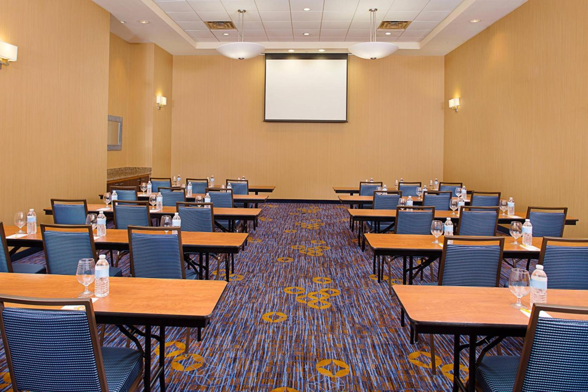 Courtyard by Marriott Montvale photo 37