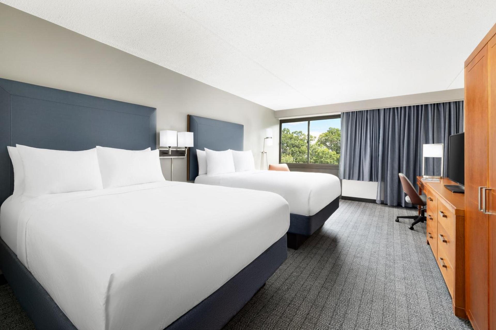 Courtyard by Marriott Montvale photo 7