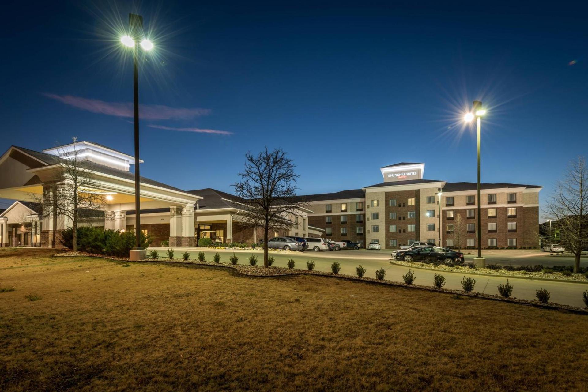 SpringHill Suites by Marriott Denton photo 3