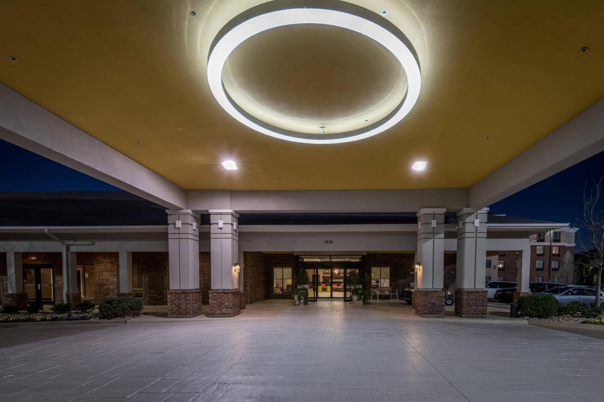 SpringHill Suites by Marriott Denton photo 4