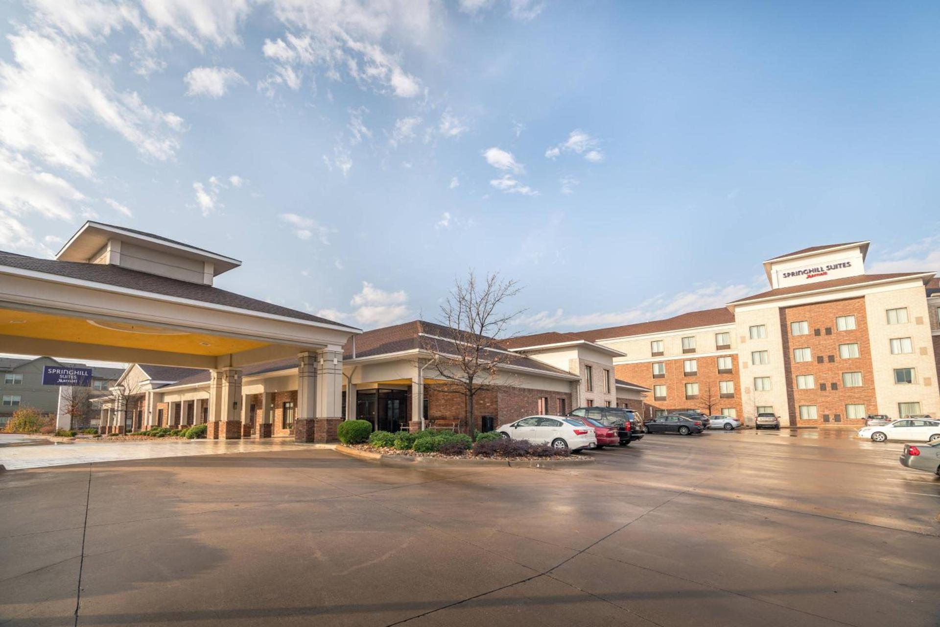 SpringHill Suites by Marriott Denton photo 2