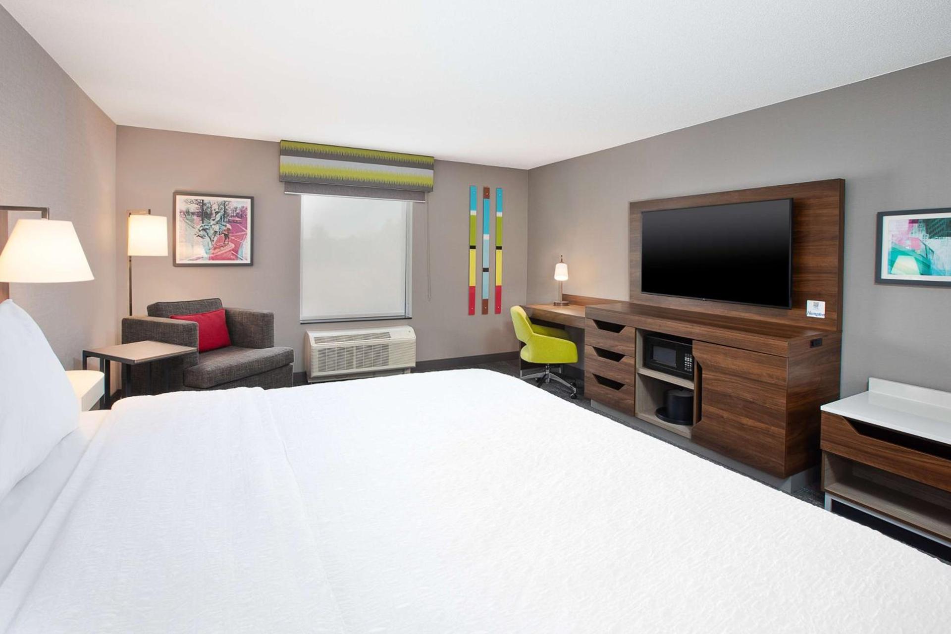 Hampton Inn Detroit - Shelby Township photo 12