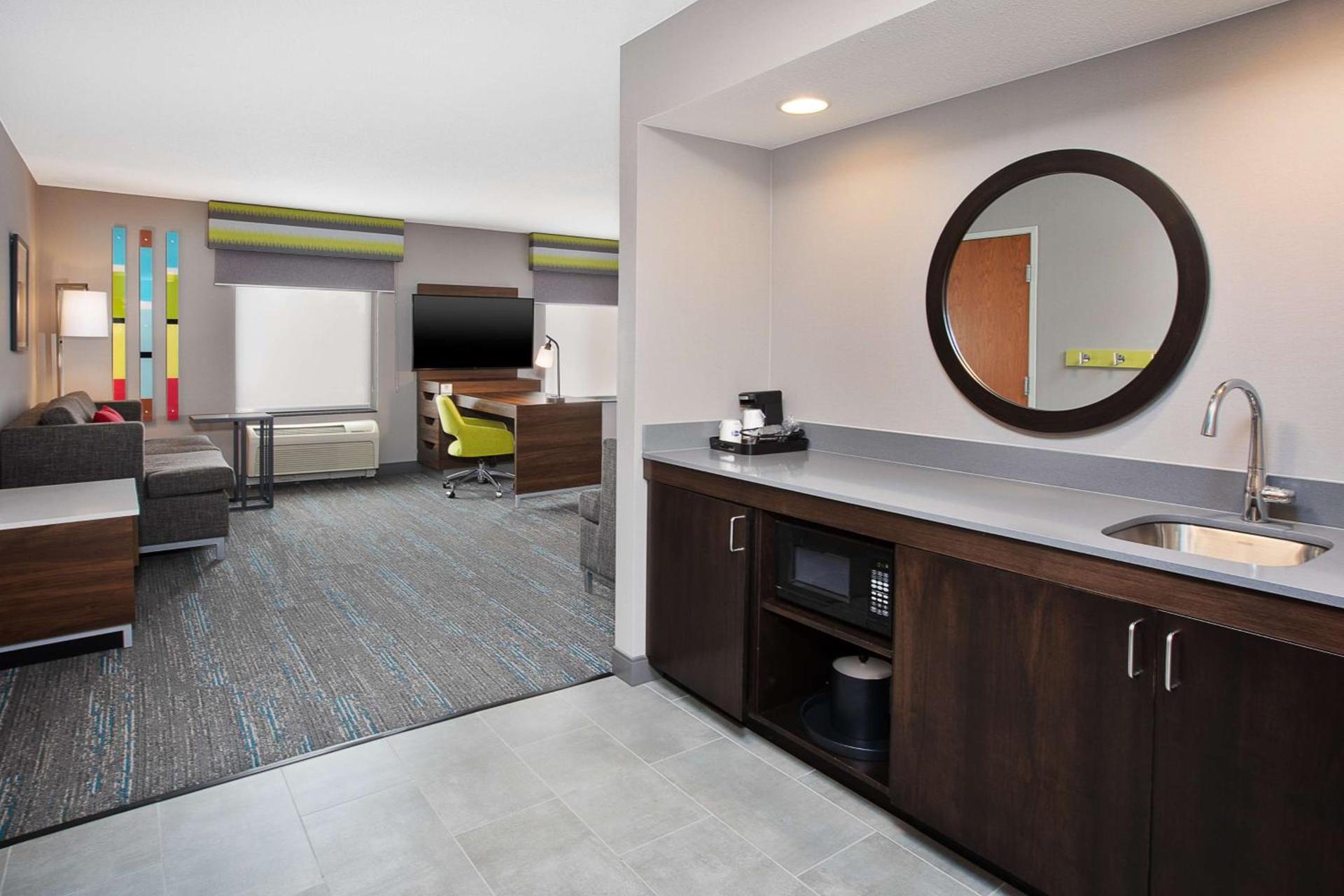 Hampton Inn Detroit - Shelby Township photo 17