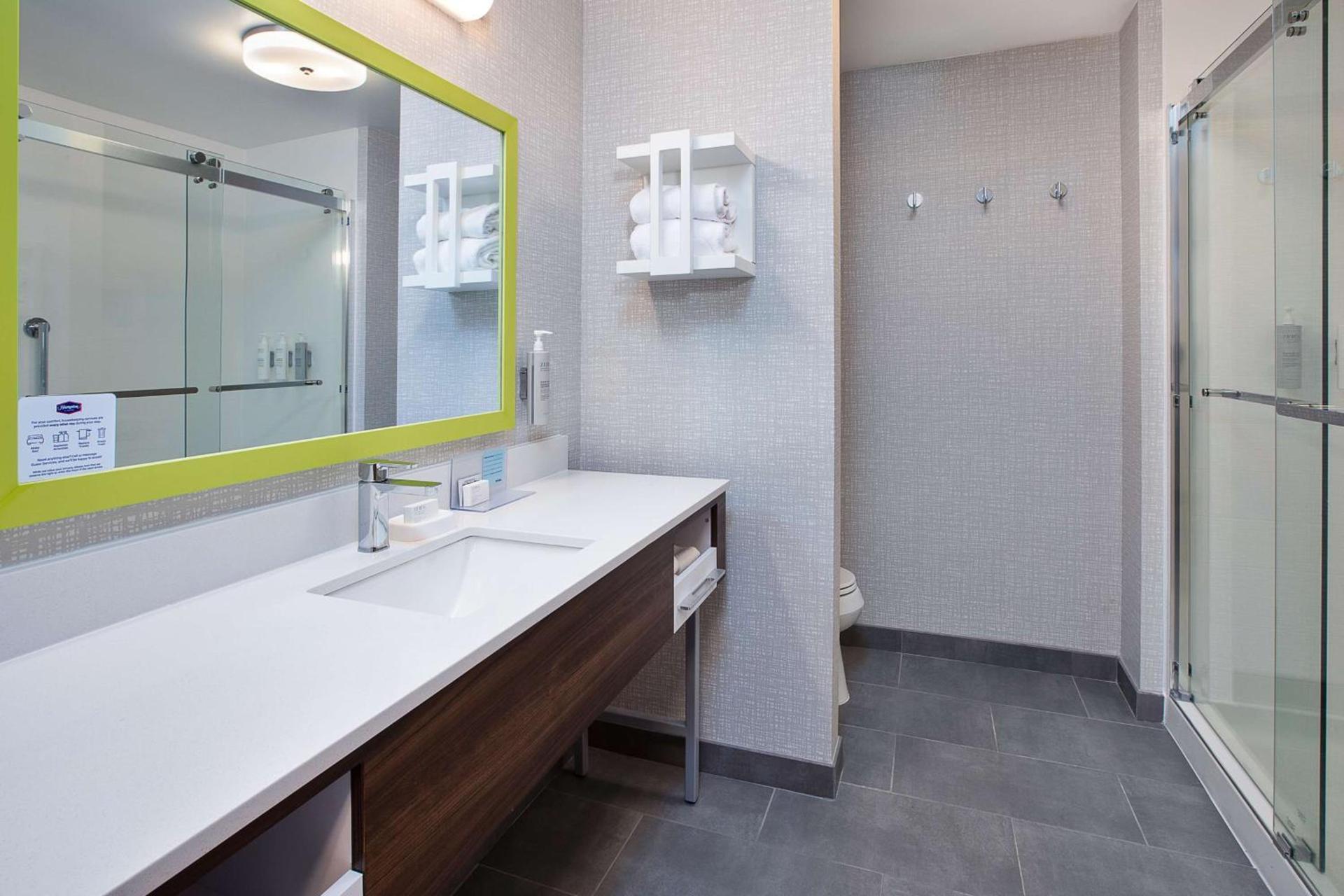 Hampton Inn Detroit - Shelby Township photo 21