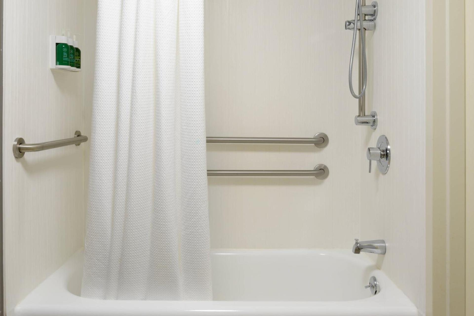 Courtyard by Marriott Lynchburg photo 16