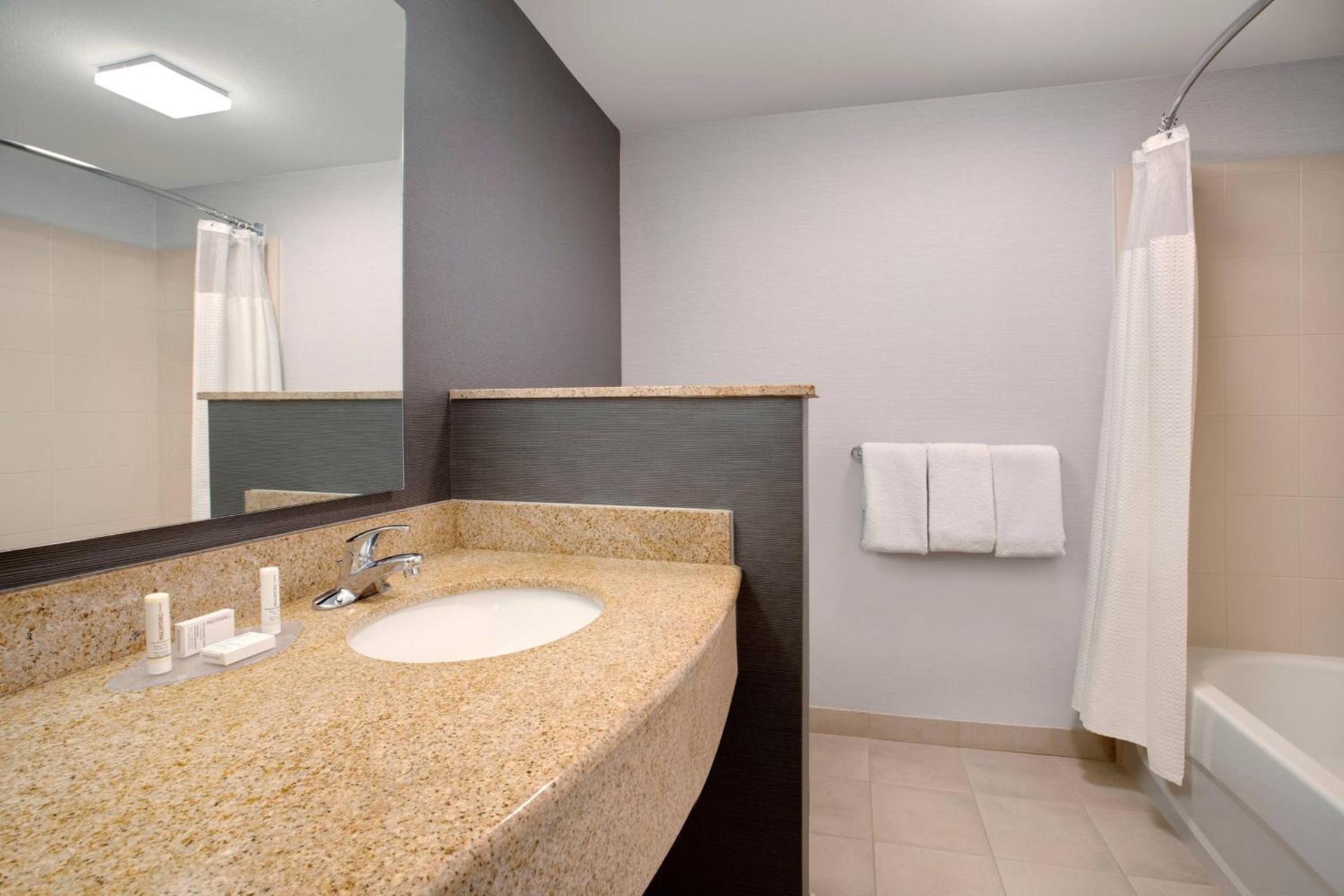 Courtyard Fort Lauderdale SW Miramar photo 21