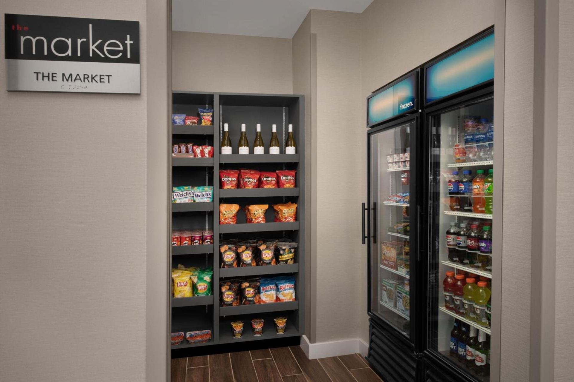 Residence Inn by Marriott Greensboro Airport photo 25