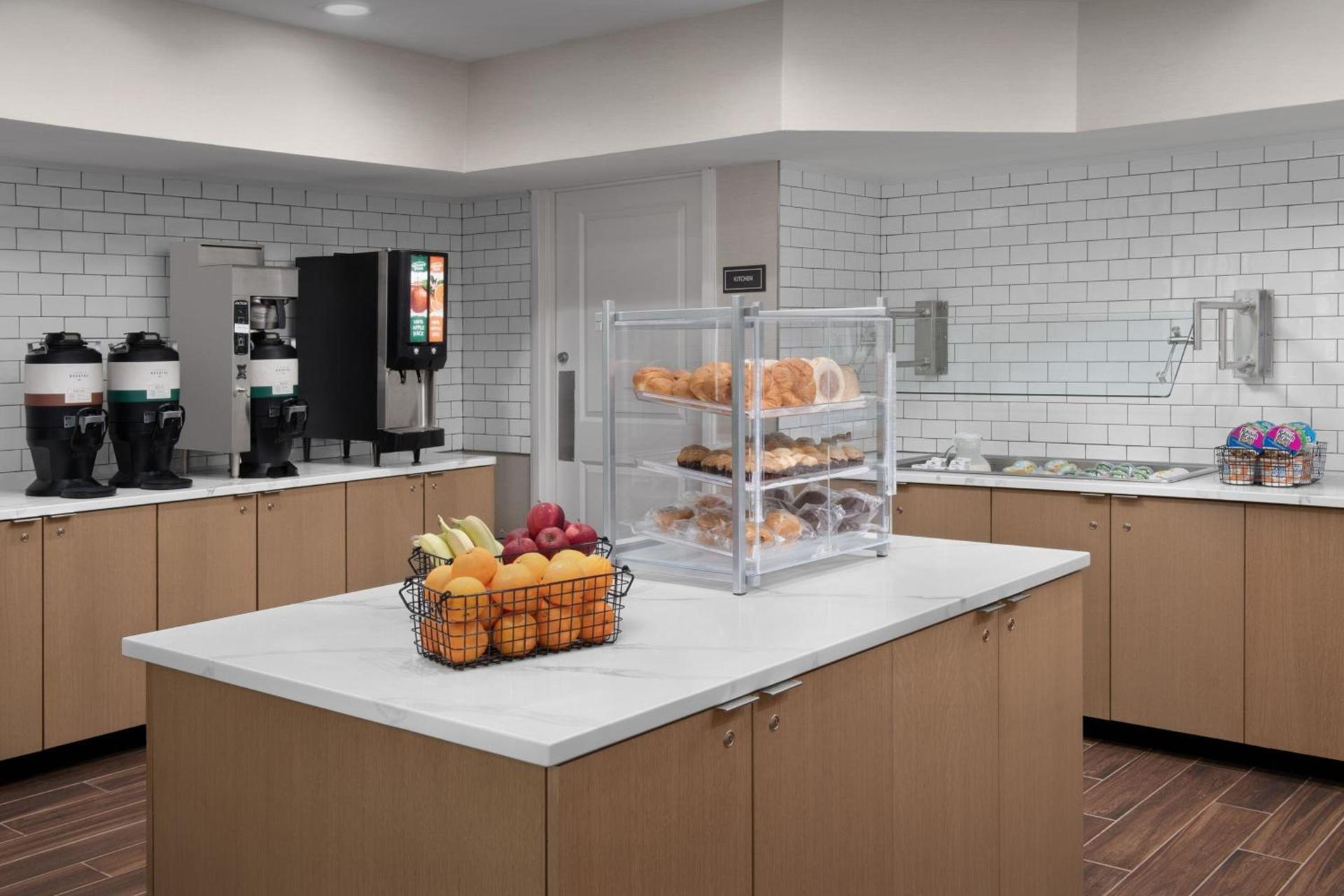 Residence Inn by Marriott Greensboro Airport photo 32