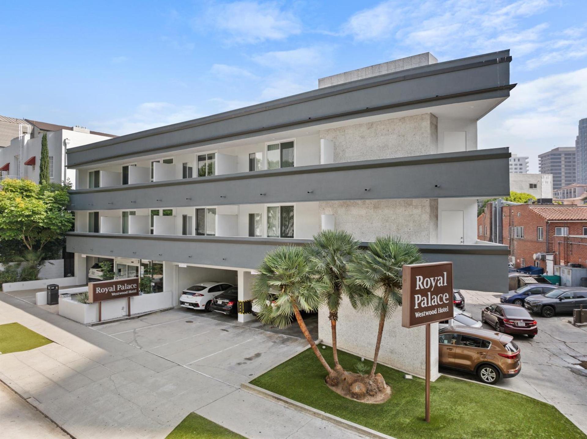 Royal Palace Westwood Hotel photo 1
