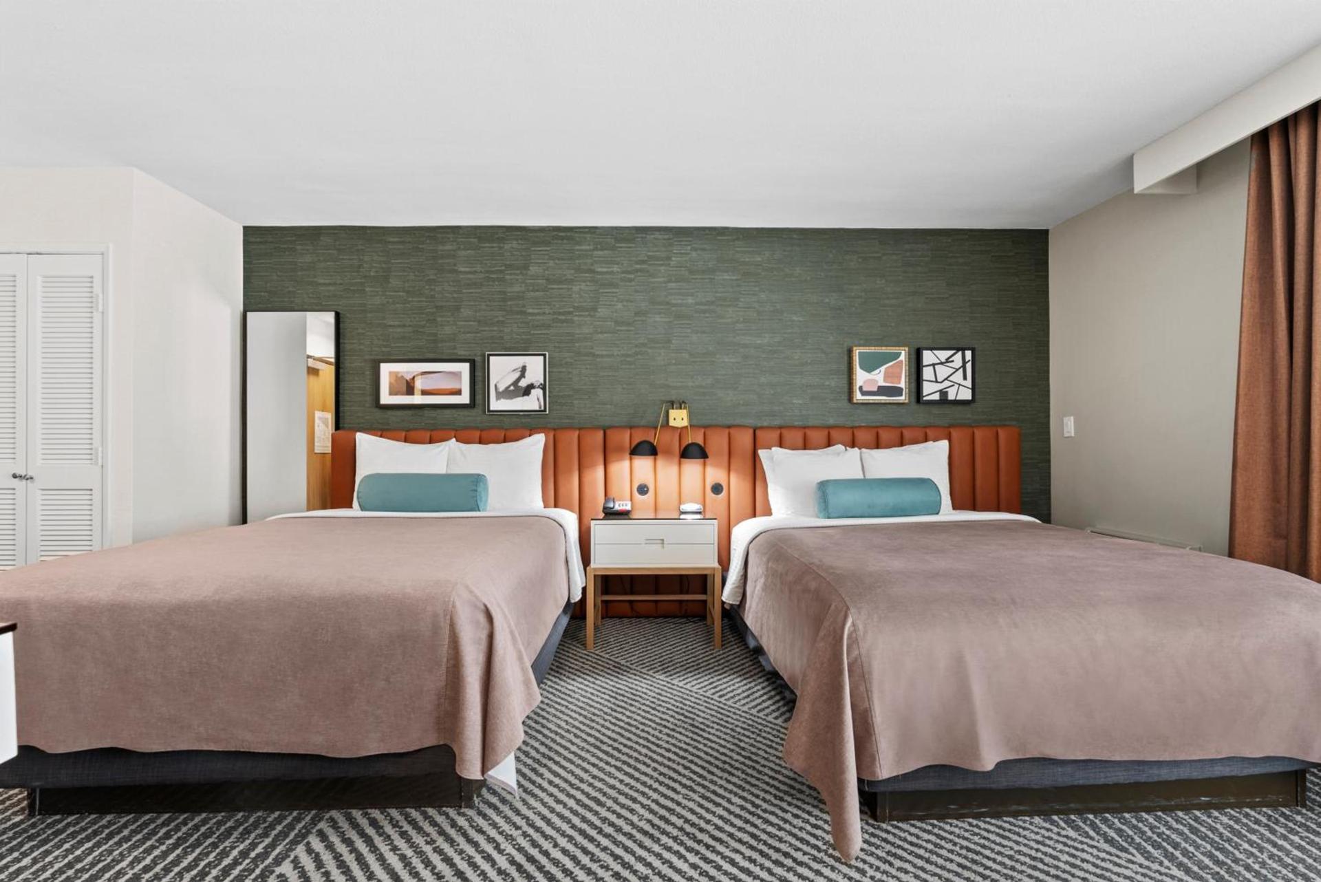 Royal Palace Westwood Hotel photo 3