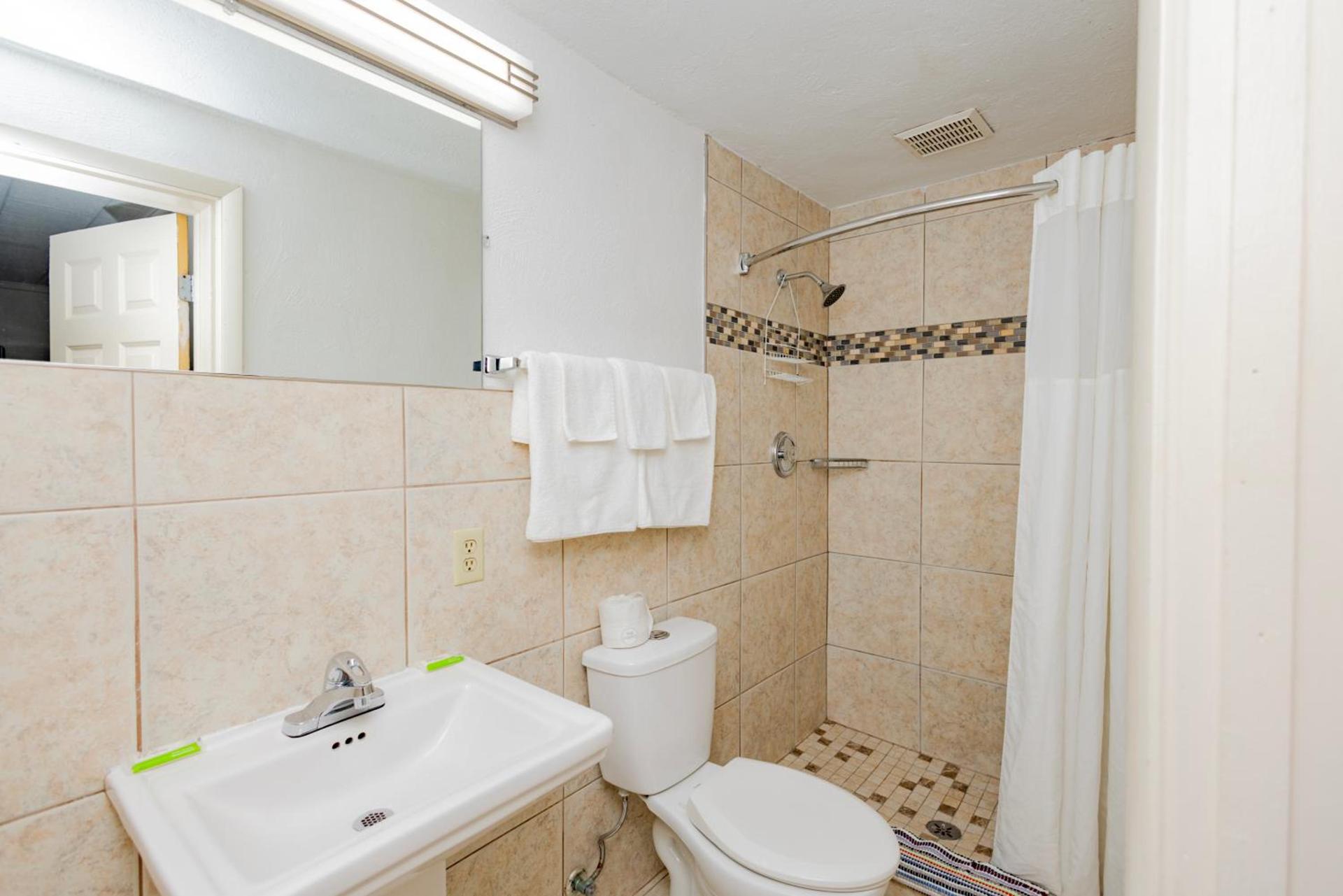 Budget Inn Columbus photo 19