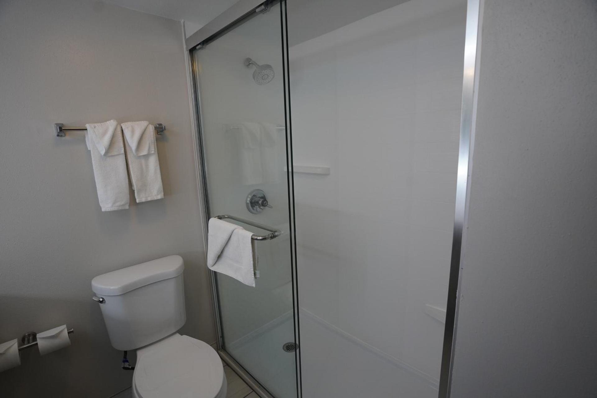 Holiday Inn Express La Junta by IHG photo 9