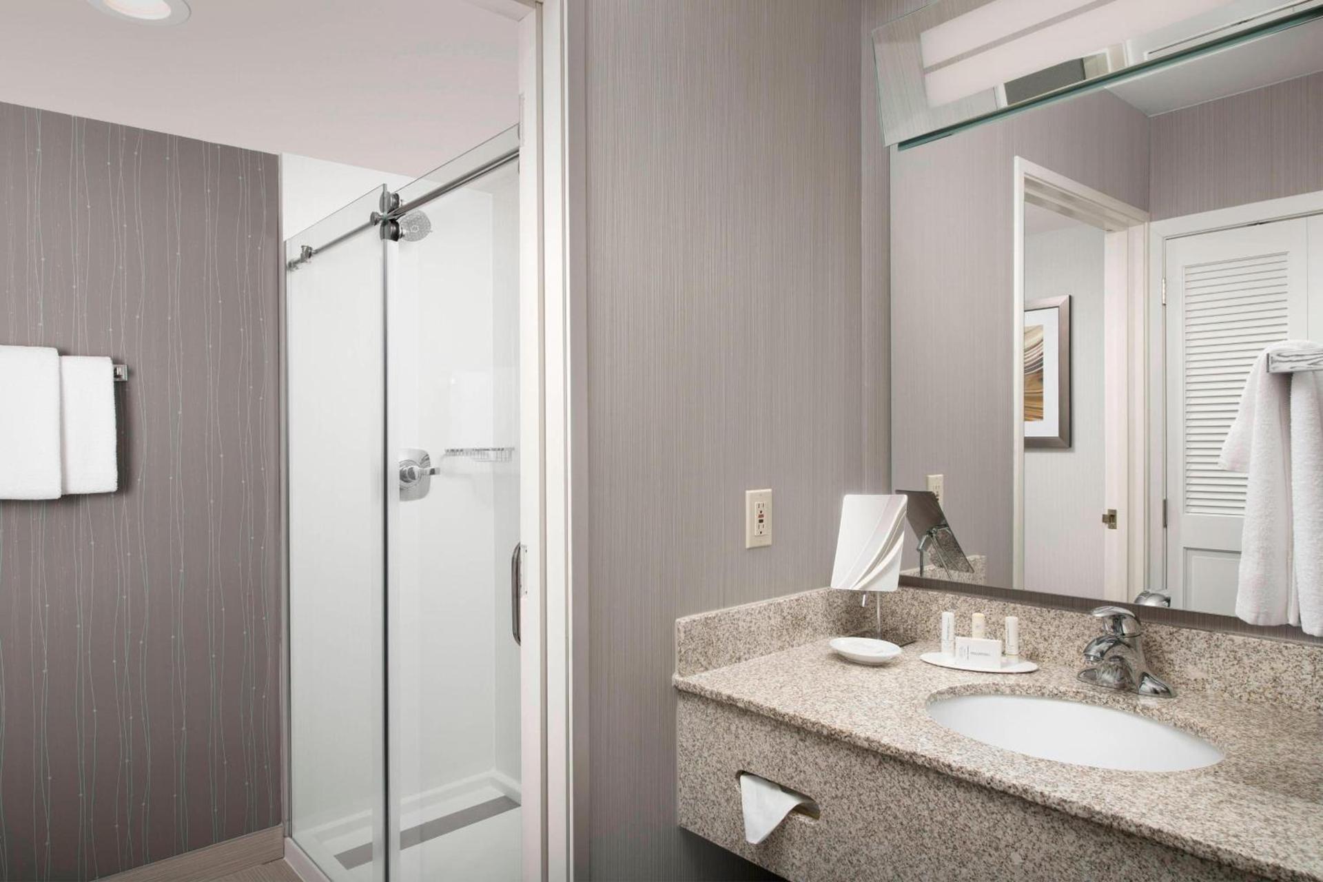 Courtyard by Marriott Portland Hillsboro photo 30