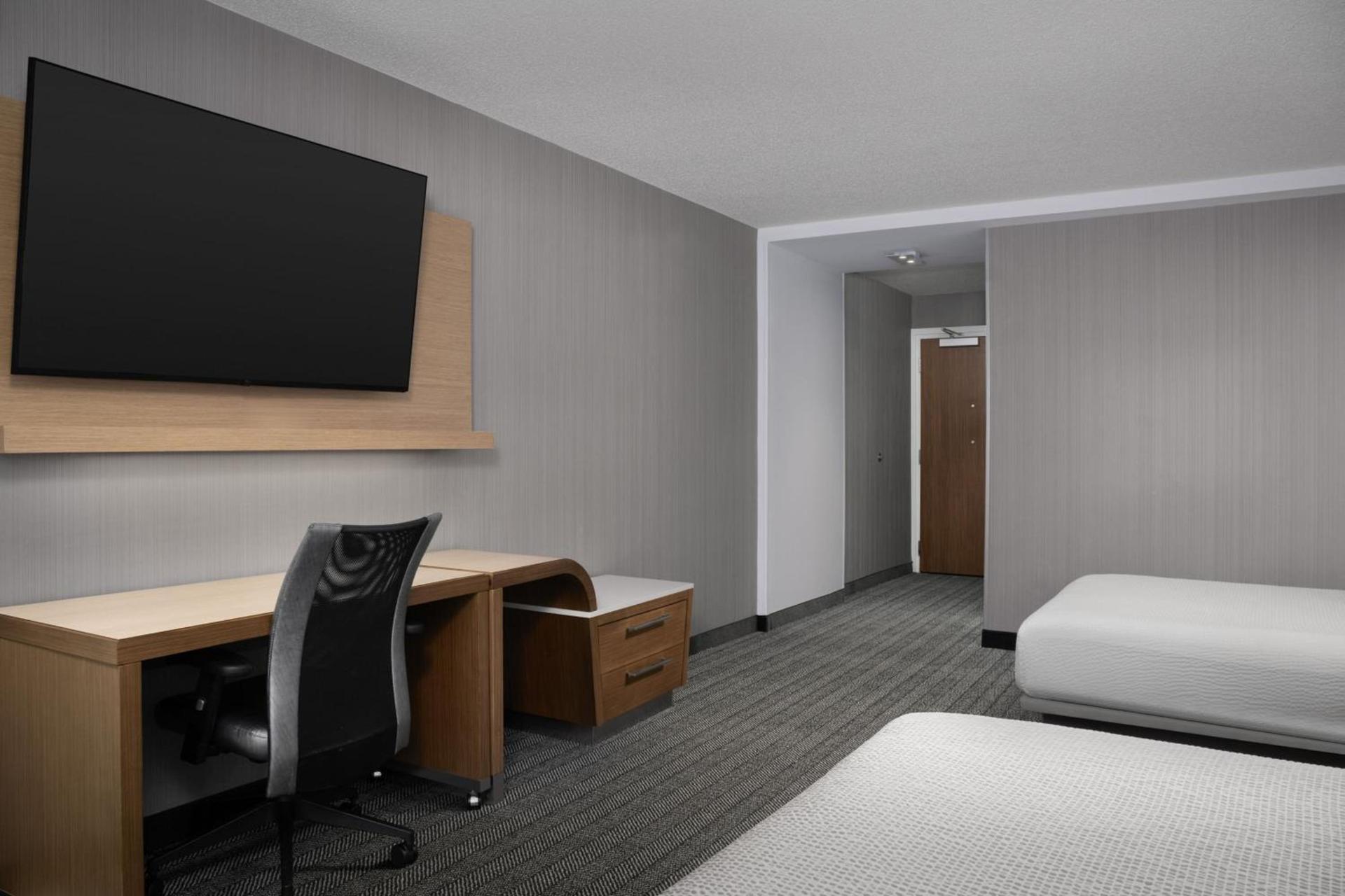 Courtyard by Marriott Philadelphia Bensalem photo 12