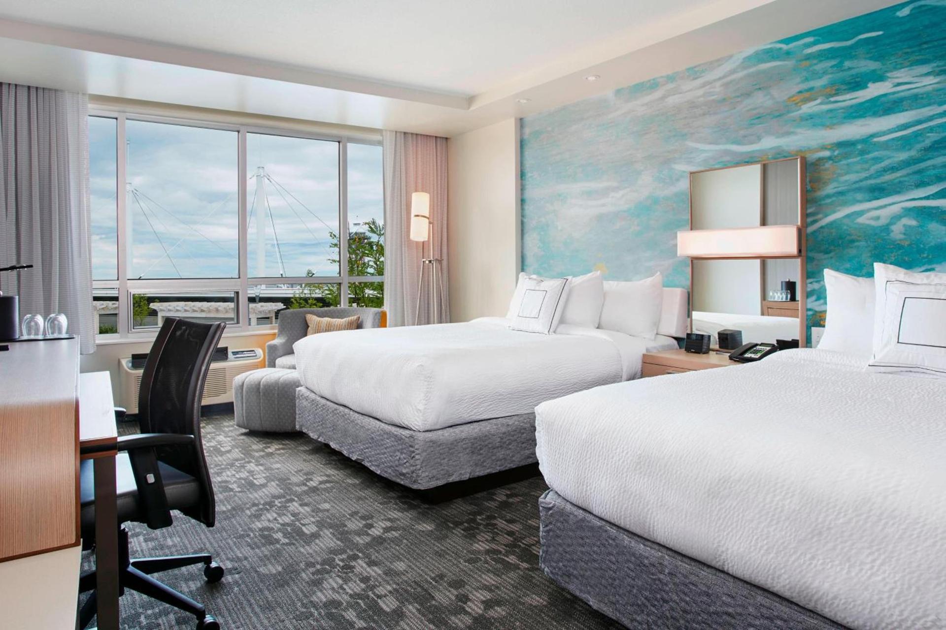 Courtyard by Marriott Erie Bayfront photo 8