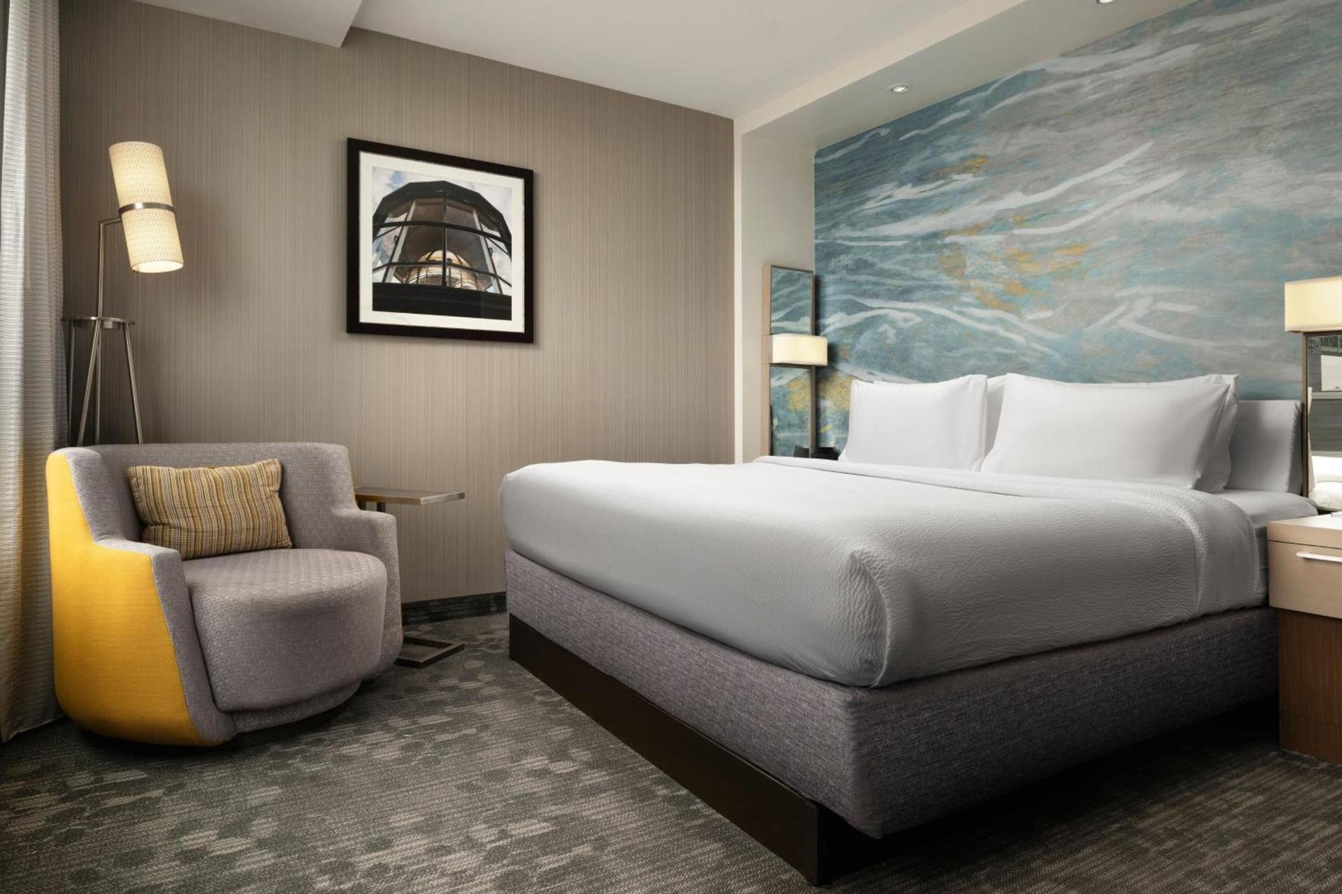 Courtyard by Marriott Erie Bayfront photo 19