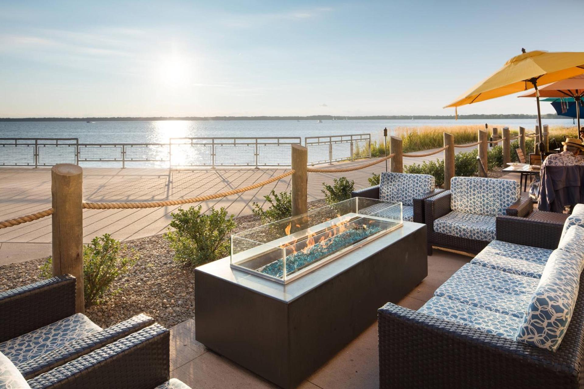 Courtyard by Marriott Erie Bayfront photo 49