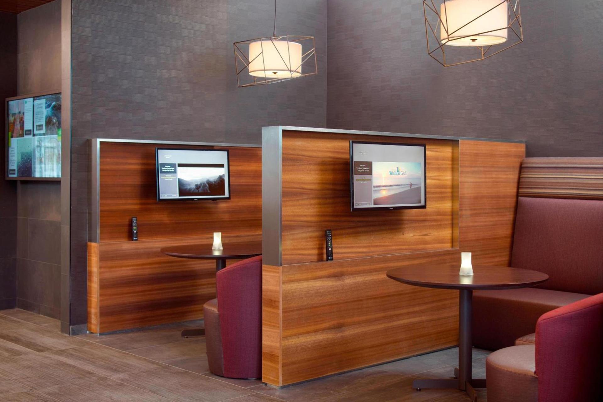 Courtyard by Marriott LaGrange photo 17