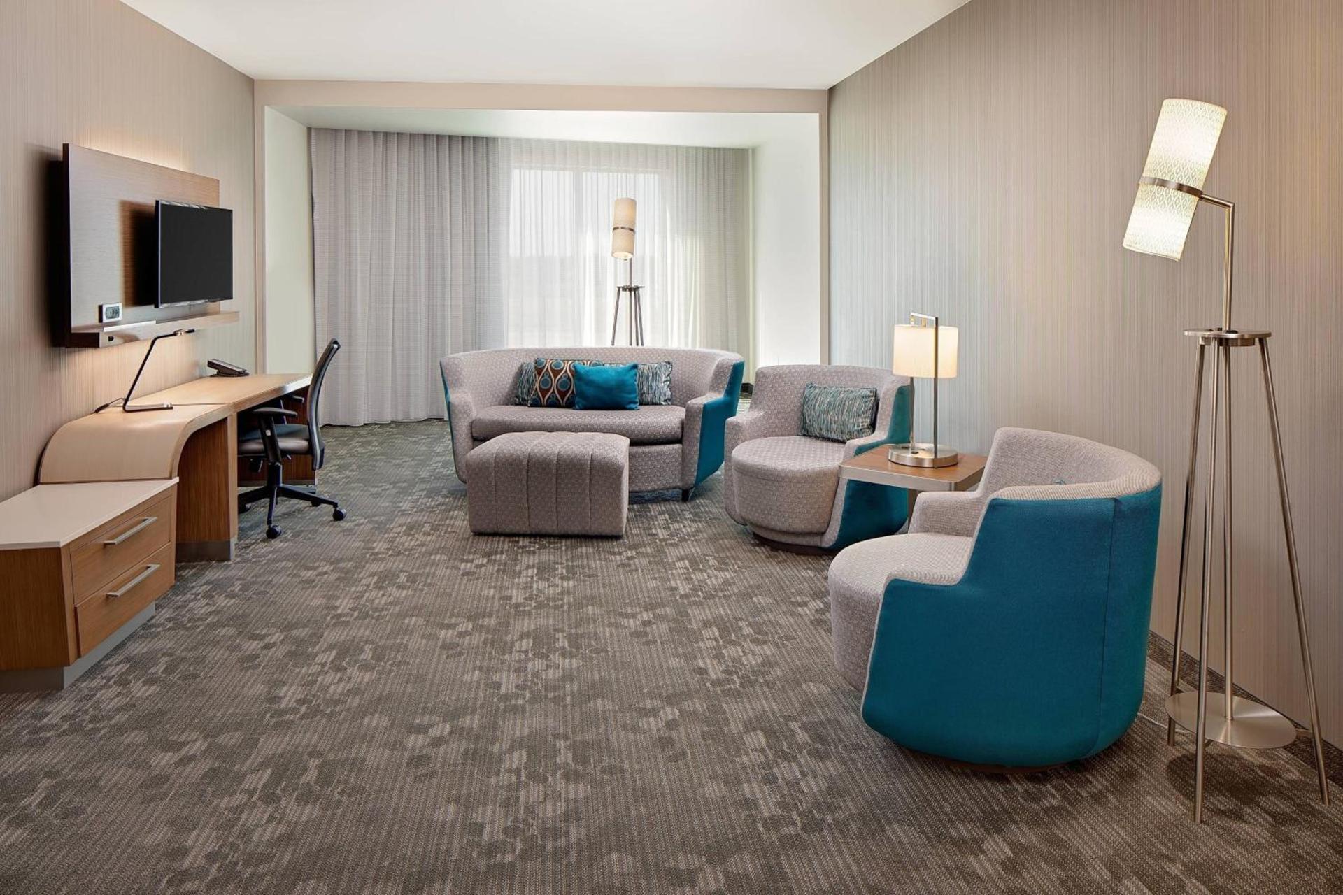 Courtyard by Marriott Dallas Carrollton and Carrollton Conference Center photo 11