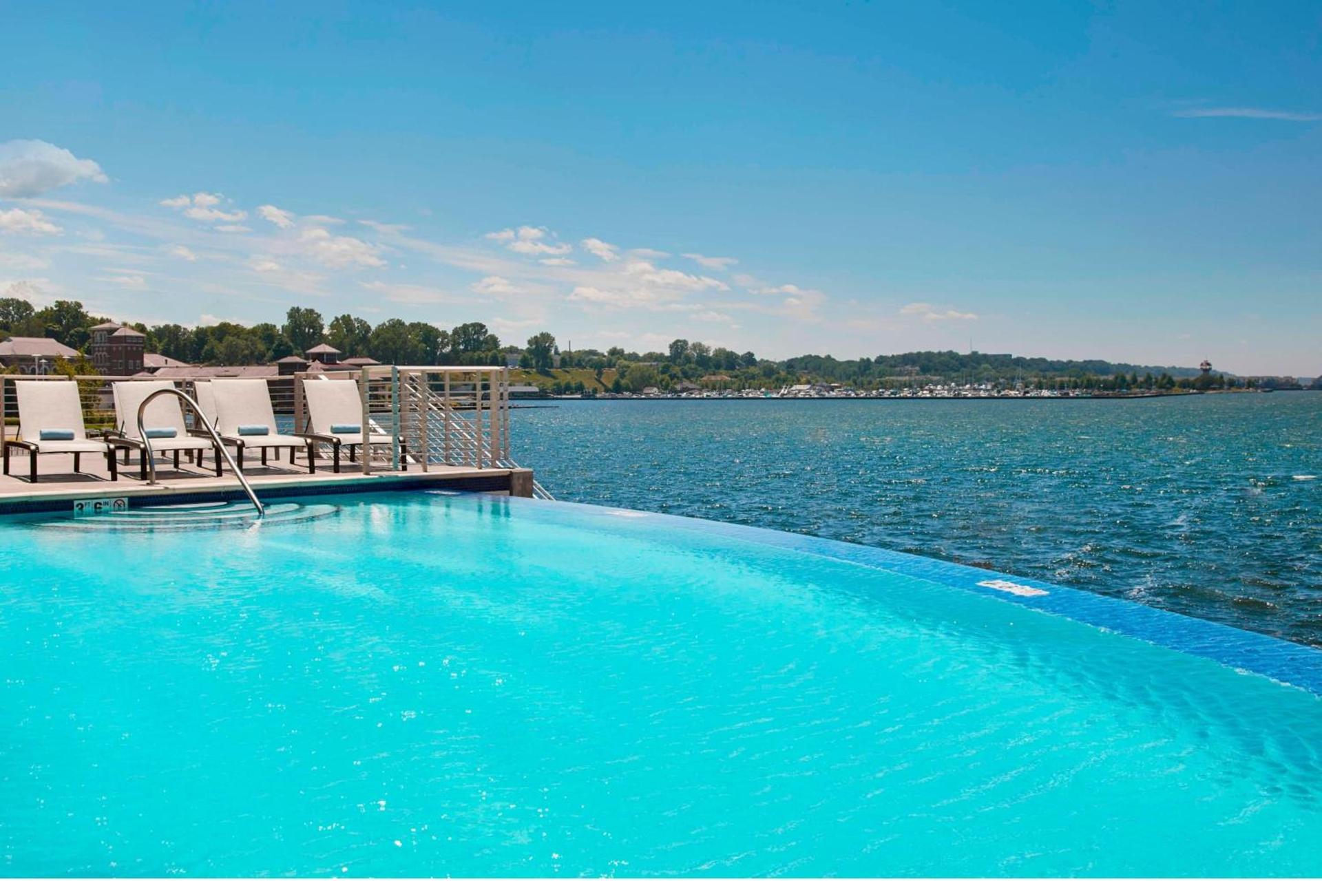 Courtyard by Marriott Erie Bayfront photo 52