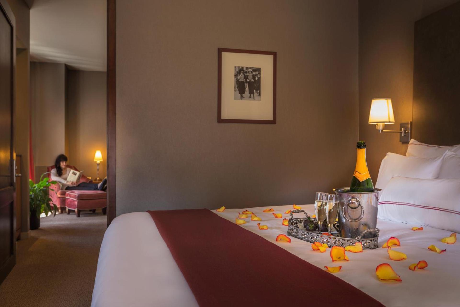 Hotel Giraffe by Library Hotel Collection photo 12