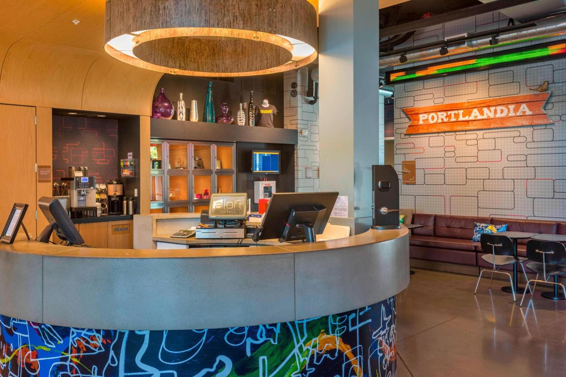 Aloft by Marriott Portland Airport at Cascade Station photo 5