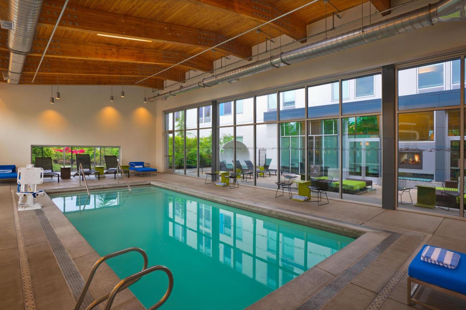 Aloft by Marriott Portland Airport at Cascade Station photo 16