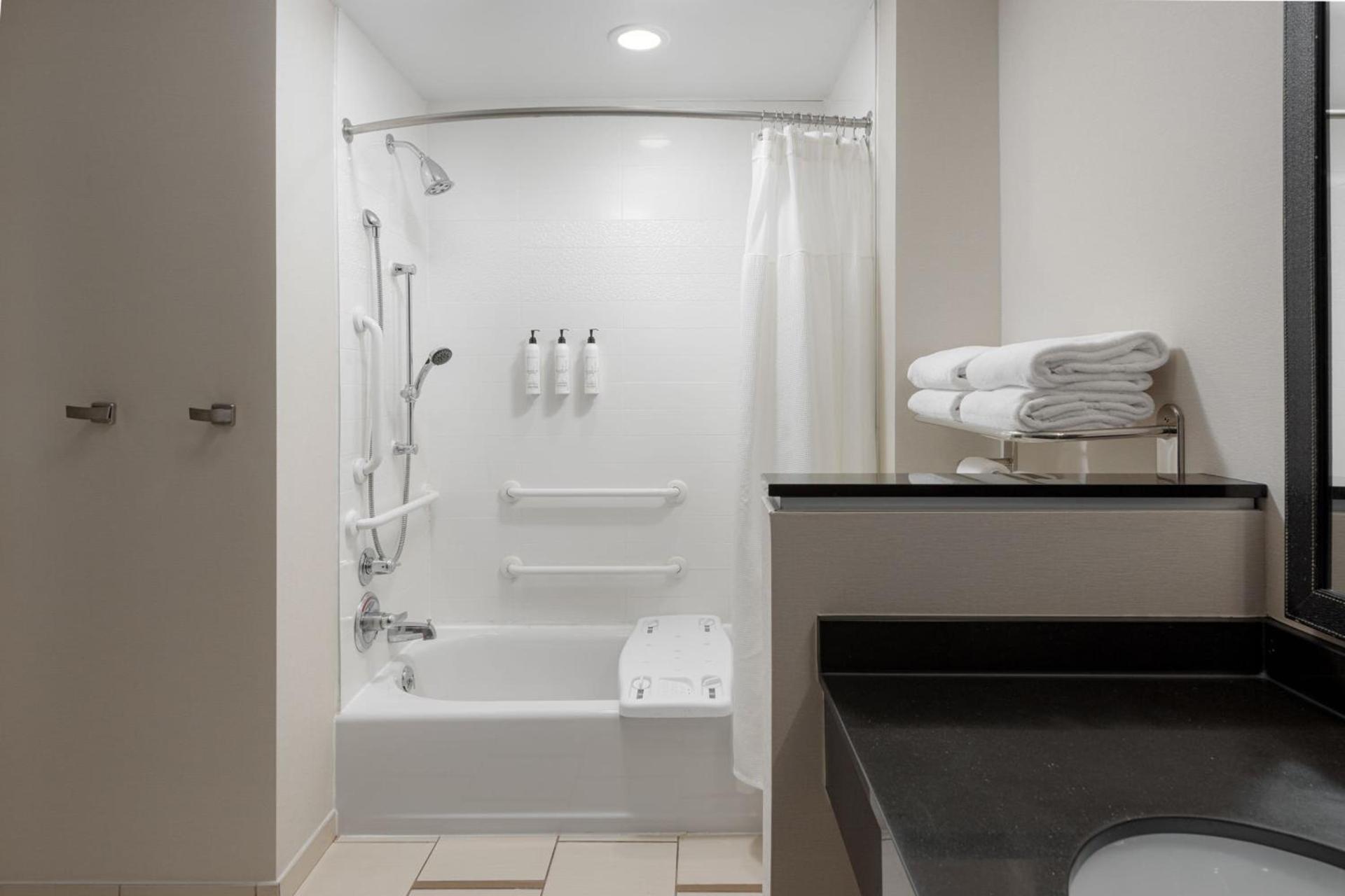 Fairfield Inn & Suites by Marriott Columbia photo 10