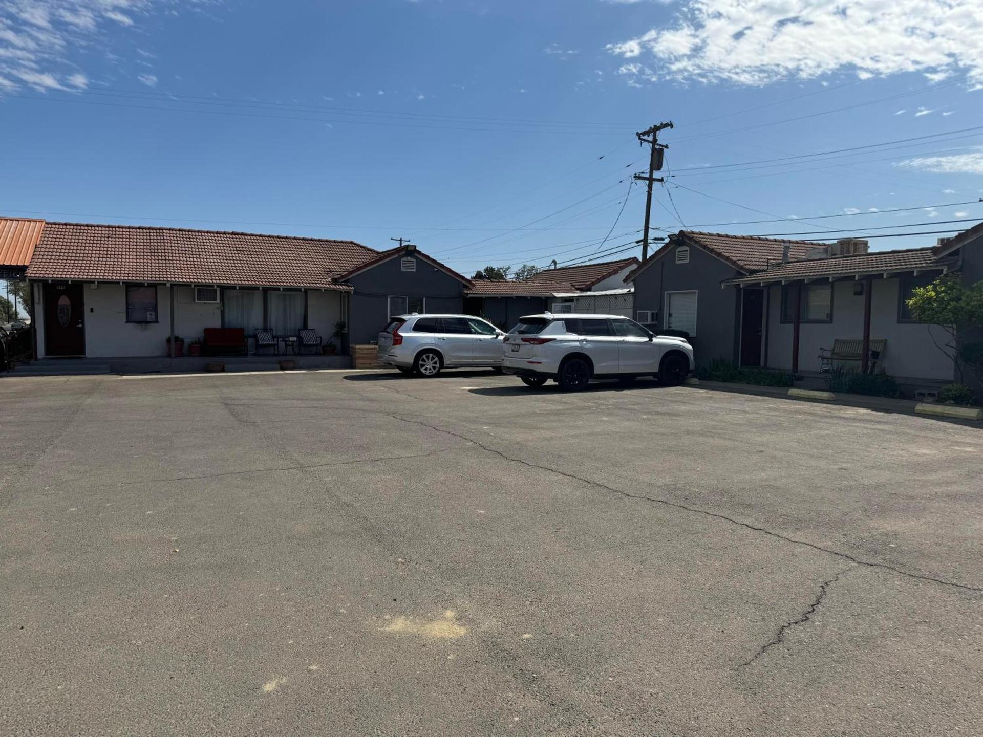 Coalinga Motel photo 8