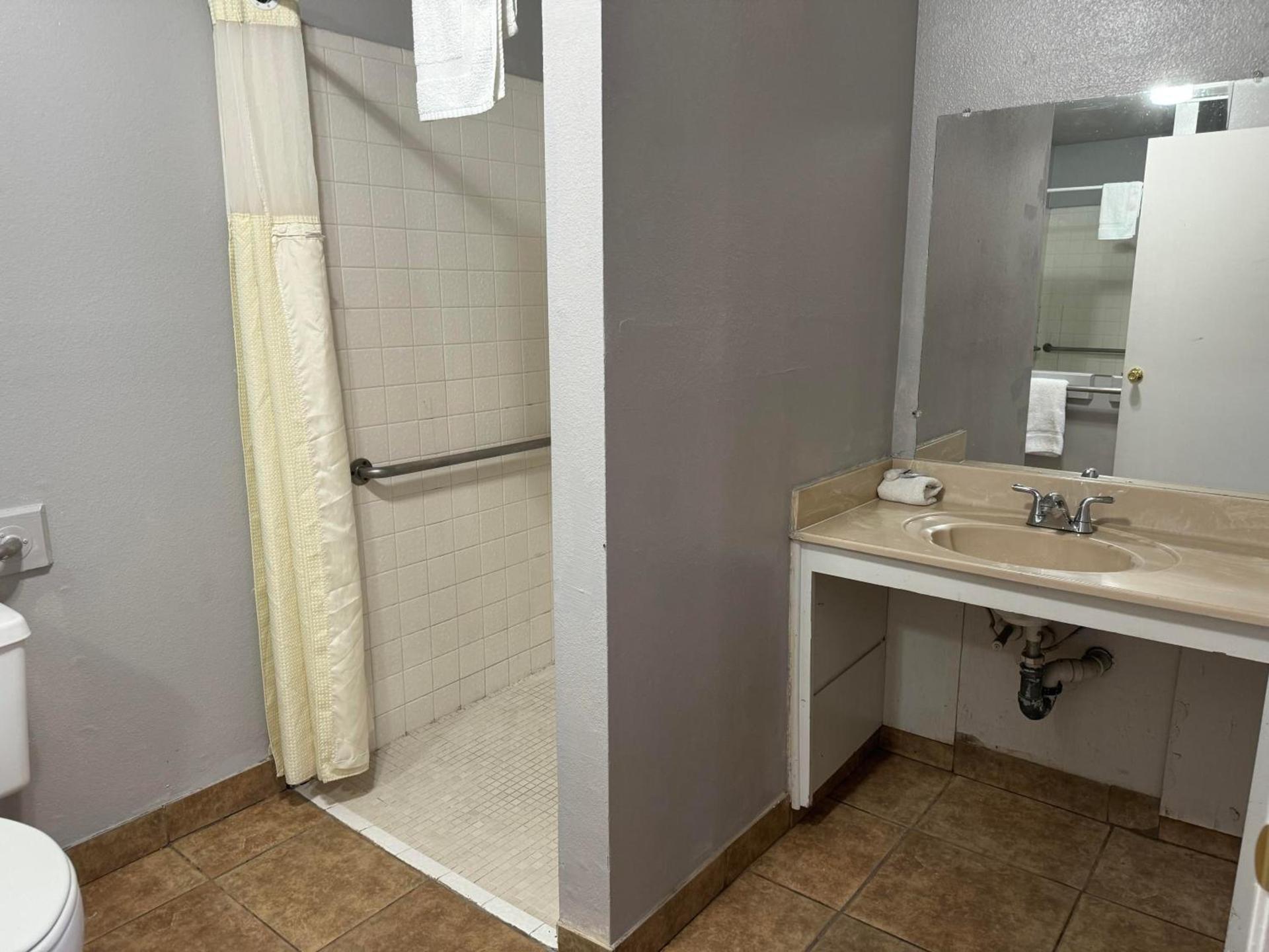Coalinga Motel photo 3