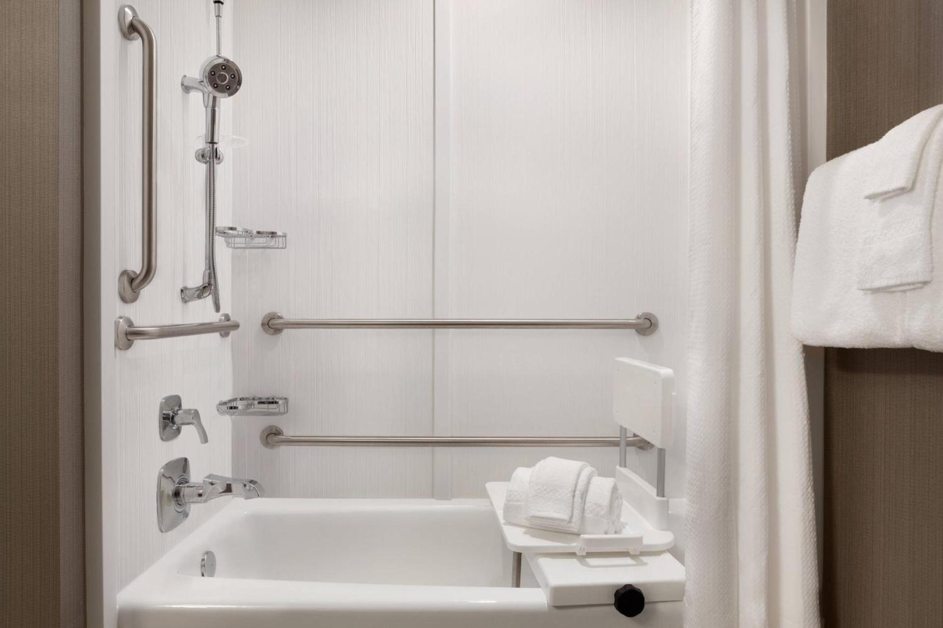 Courtyard by Marriott Boston Dedham/Westwood photo 15
