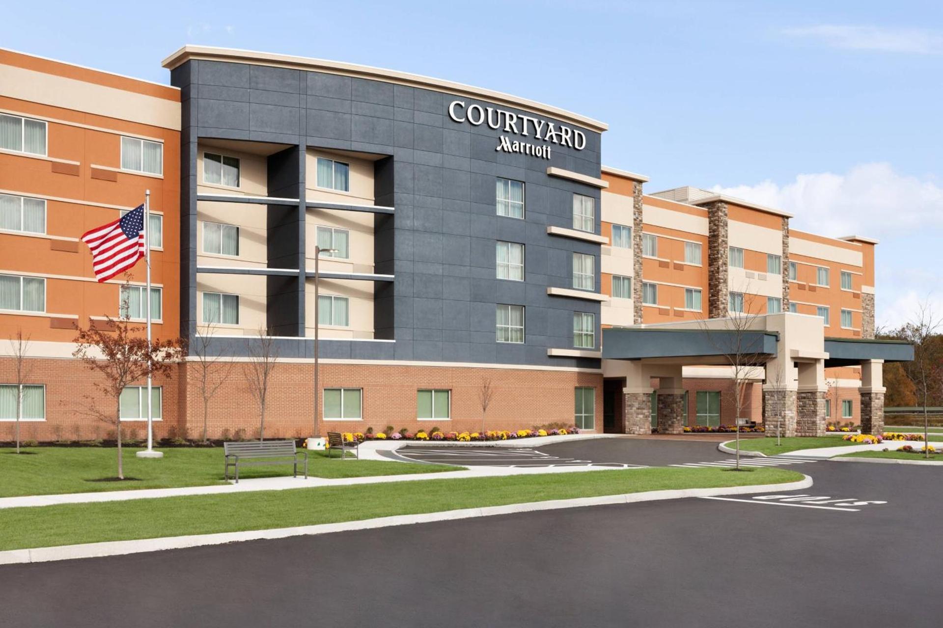 Courtyard by Marriott Boston Dedham/Westwood photo 1