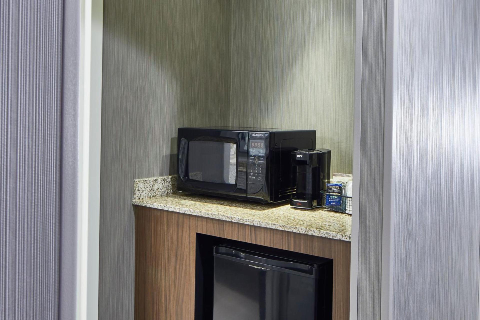 Courtyard by Marriott Albany Thruway photo 8